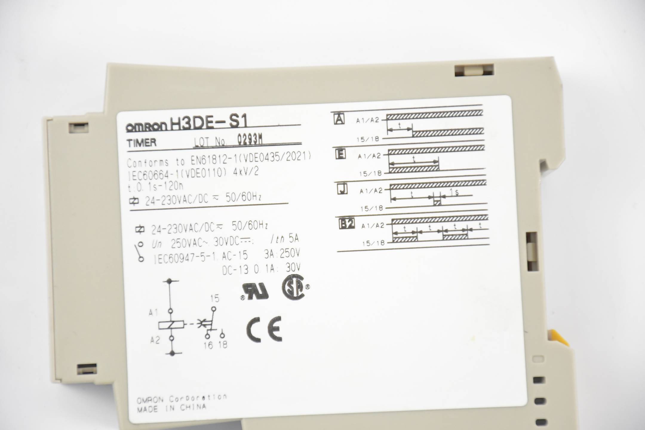 Omron Zeitrelais 0.1s-120h 24-230VAC/DC ( H3DE-S1 )