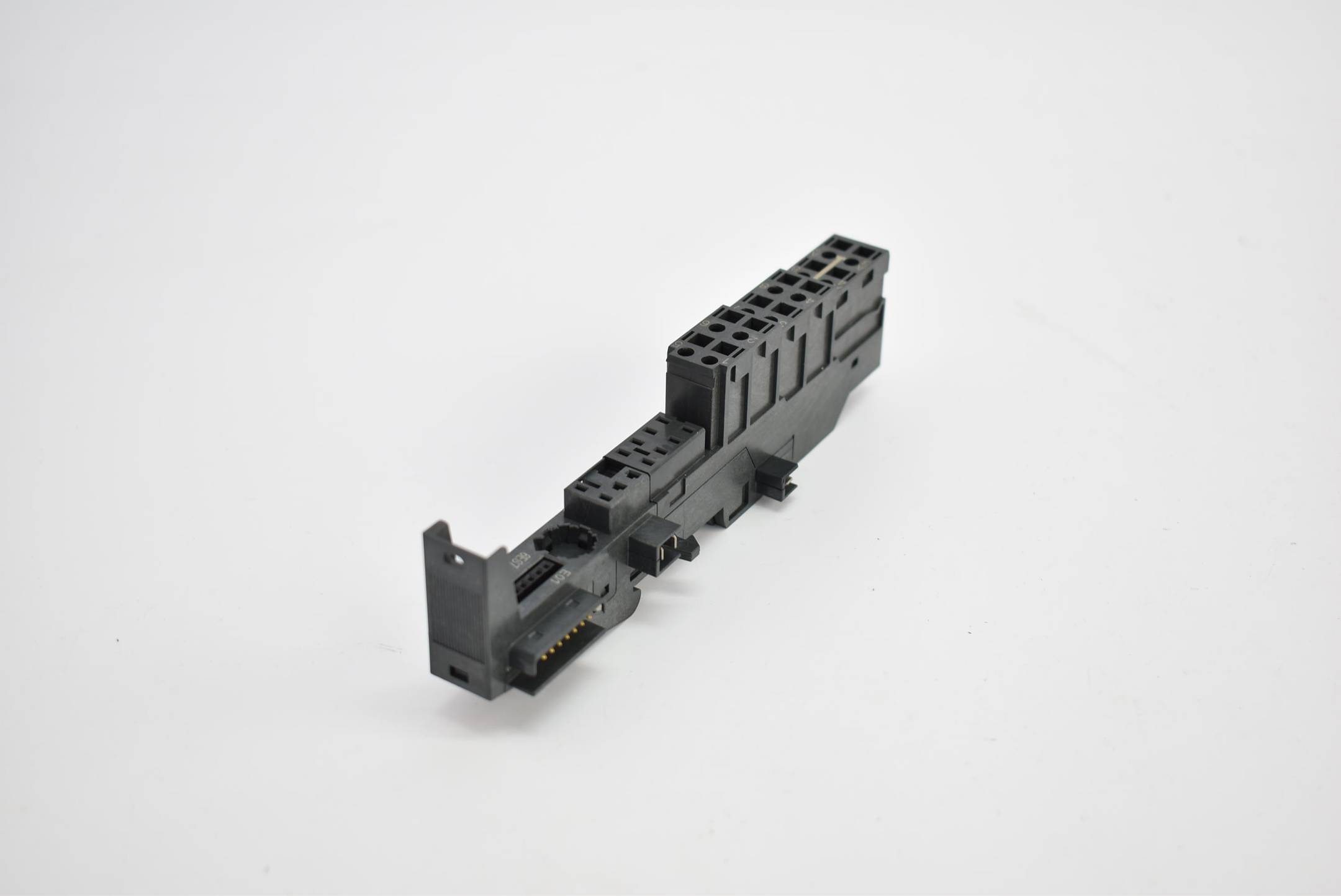 Siemens Simatic DP TM-E15C26-A1 6ES7193-4CA50-0AA0 ( 6ES7 193-4CA50-0AA0 )