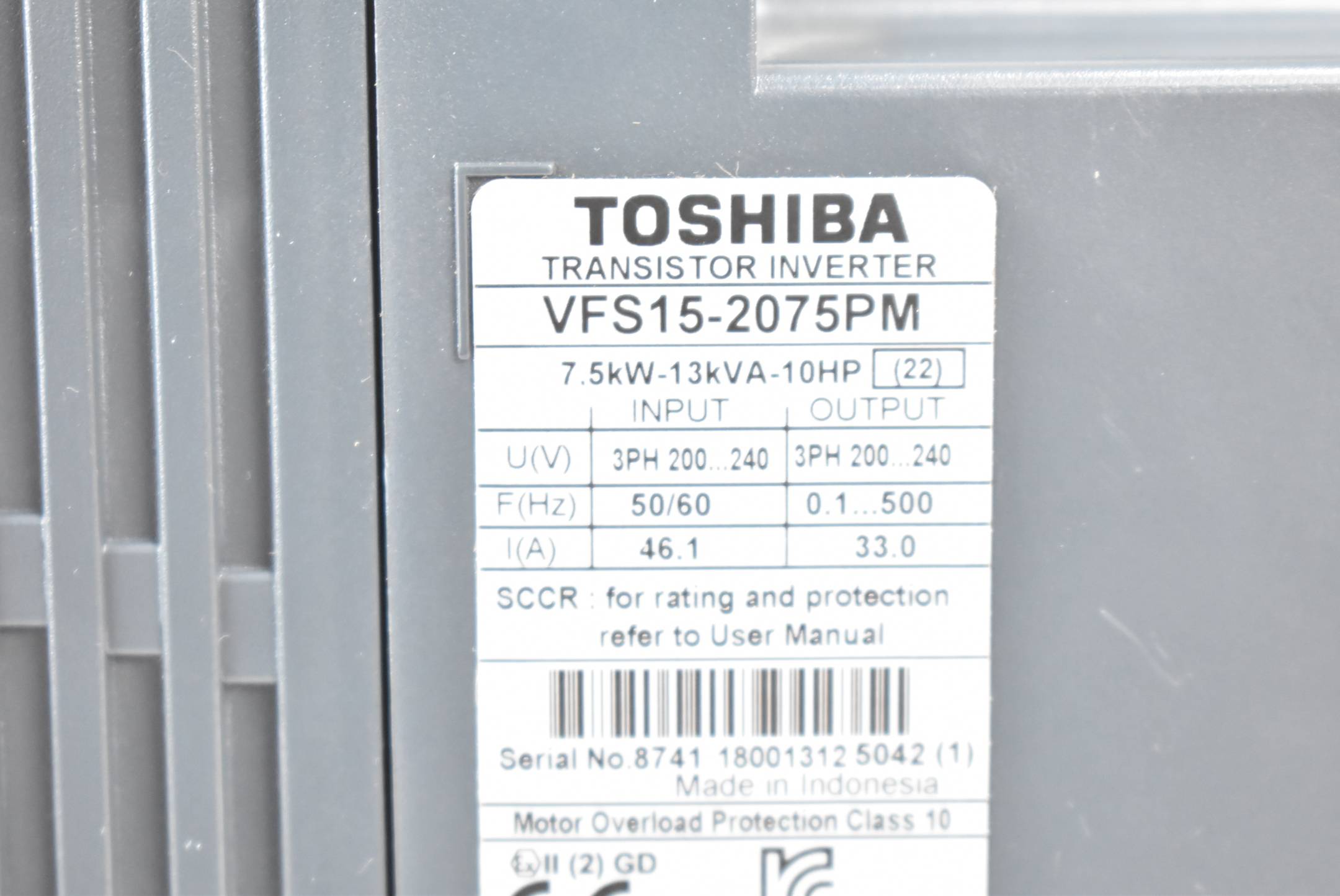 Toshiba Frequenzumrichter 7,5kW 13kVA 10HP 200-240V 50/60Hz VFS15-2075PM