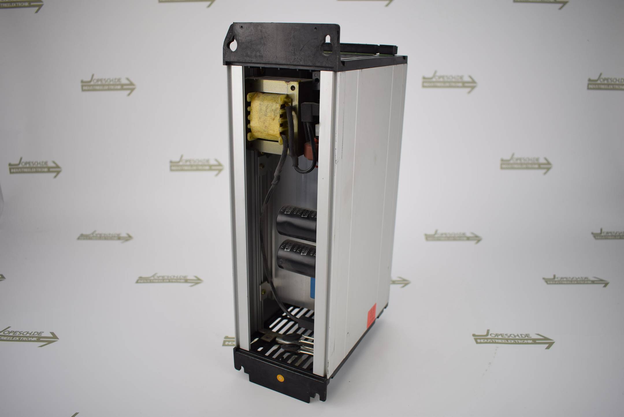 Danfoss Frequenzumrichter VLT Type 2025 195H3303