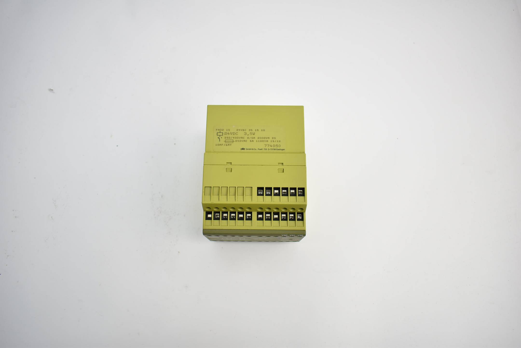 Pilz Sicherheitsschaltgerät PNOZ 15 24VDC 3S 1S 1Ö ( 774050 )