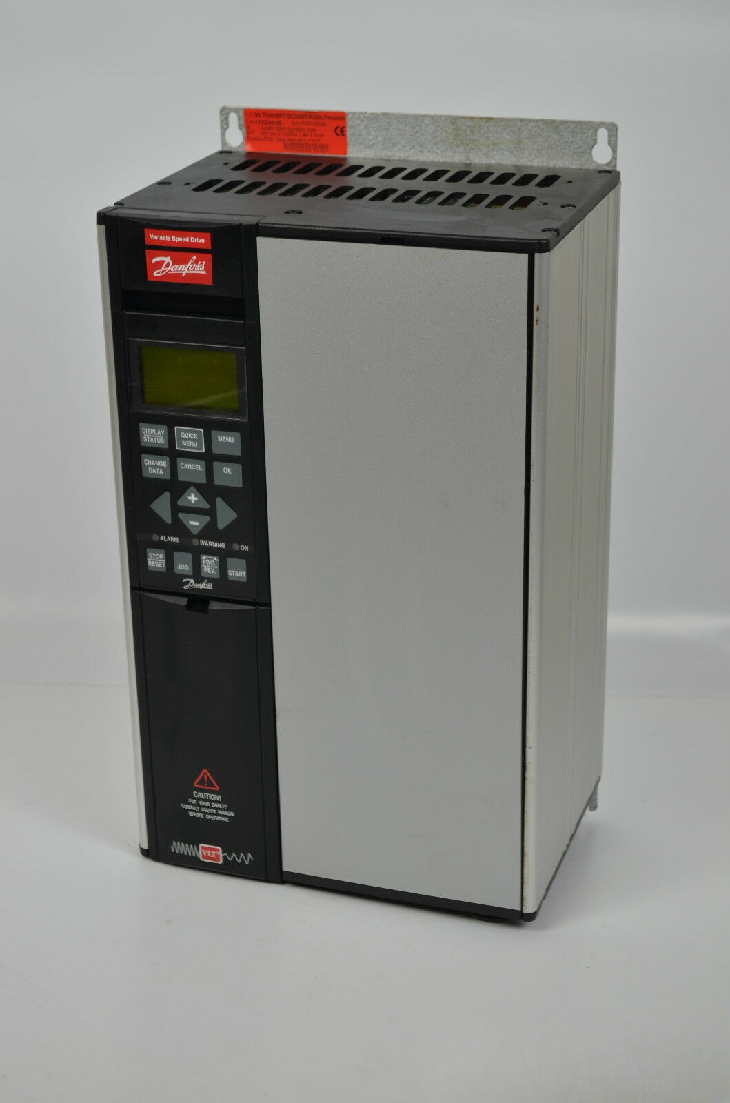 Danfoss VLT 5002 2,1 kVA Frequenzumrichter 175Z0125 VLT5002PT5C20STR3DLF00A00 Danfoss VLT 5002 2,1 kVA Frequenzumrichter 175Z0125 VLT5002PT5C20STR3DLF00A00