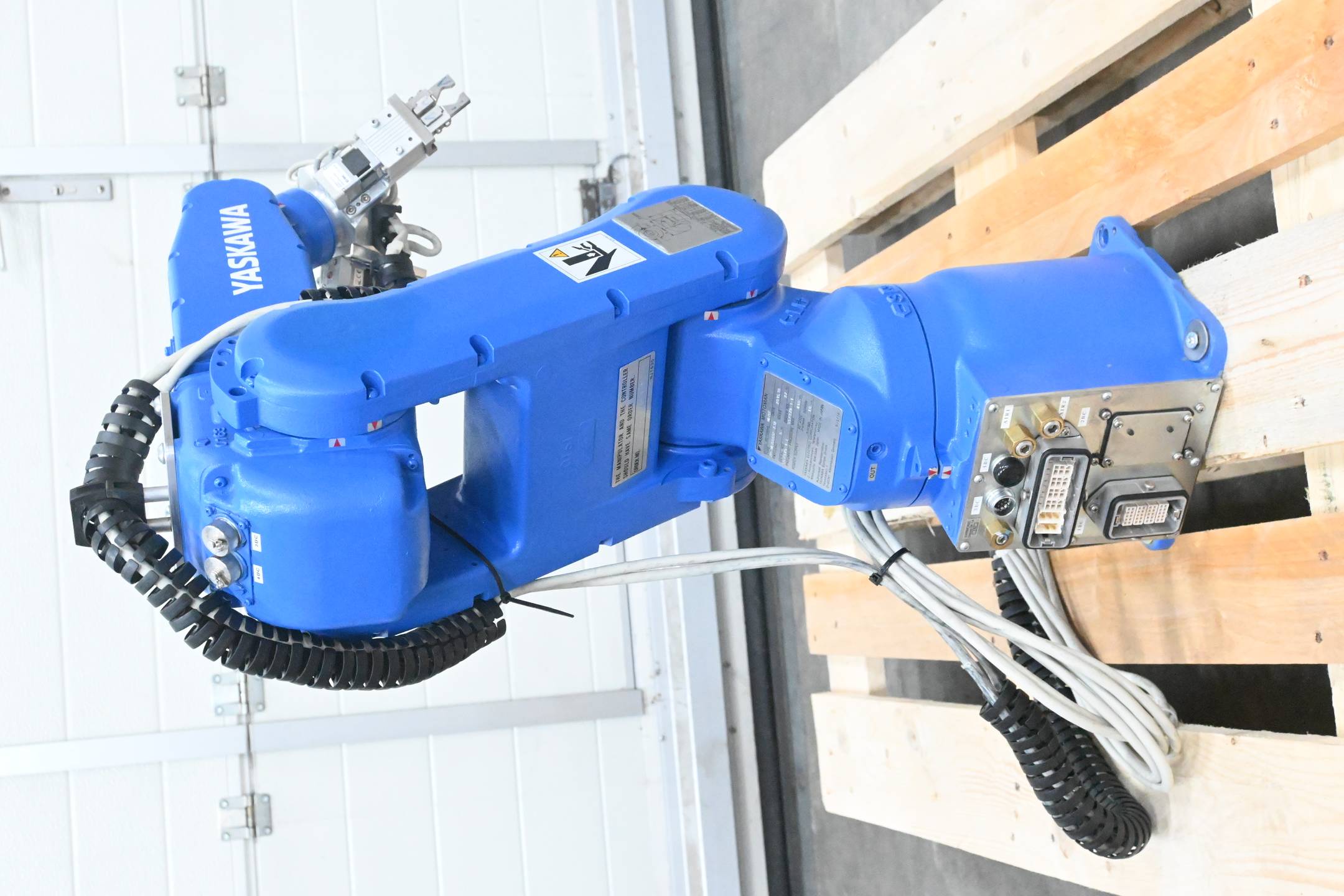 Yaskawa Roboter MOTOMAN-MH5F ( YR-MH0005F-A12 ) inkl Yaskawa Schaltschrank FS100