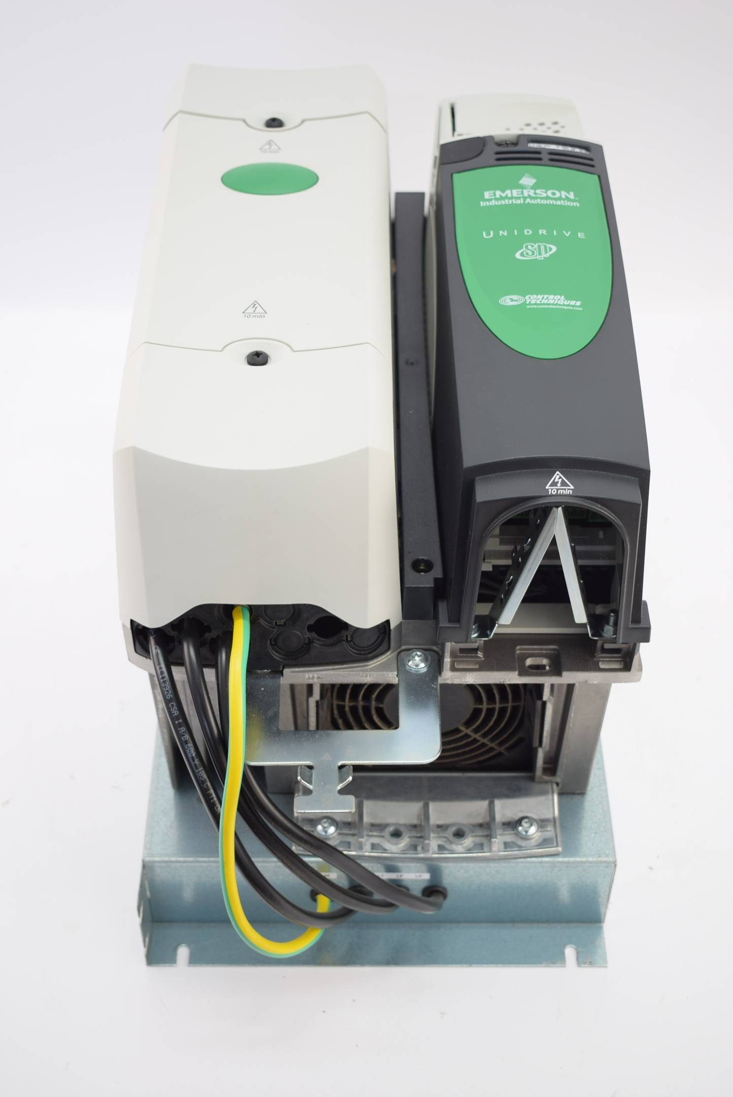 Emerson Control Techniques Unidrive SP3401 15/18kW Inkl. Netzfilter Emerson Control Techniques Unidrive SP3401 15/18kW Inkl. Netzfilter