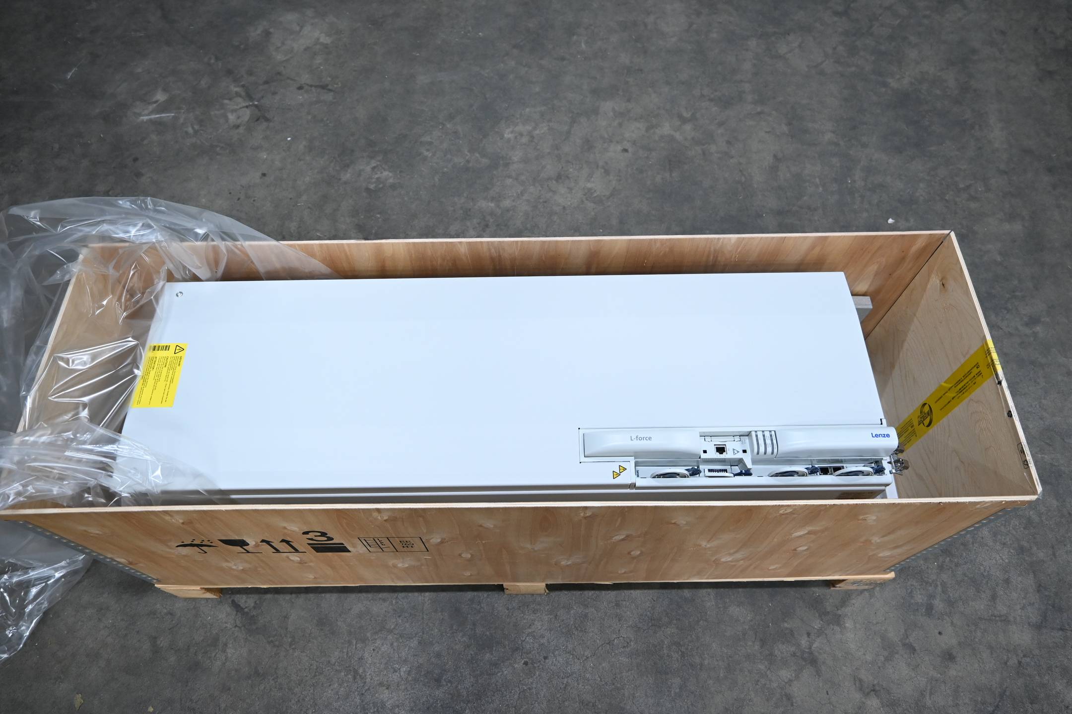 Lenze Highline Servo Drives 9400 Servoumrichter  E94BSHE2924A34NNER