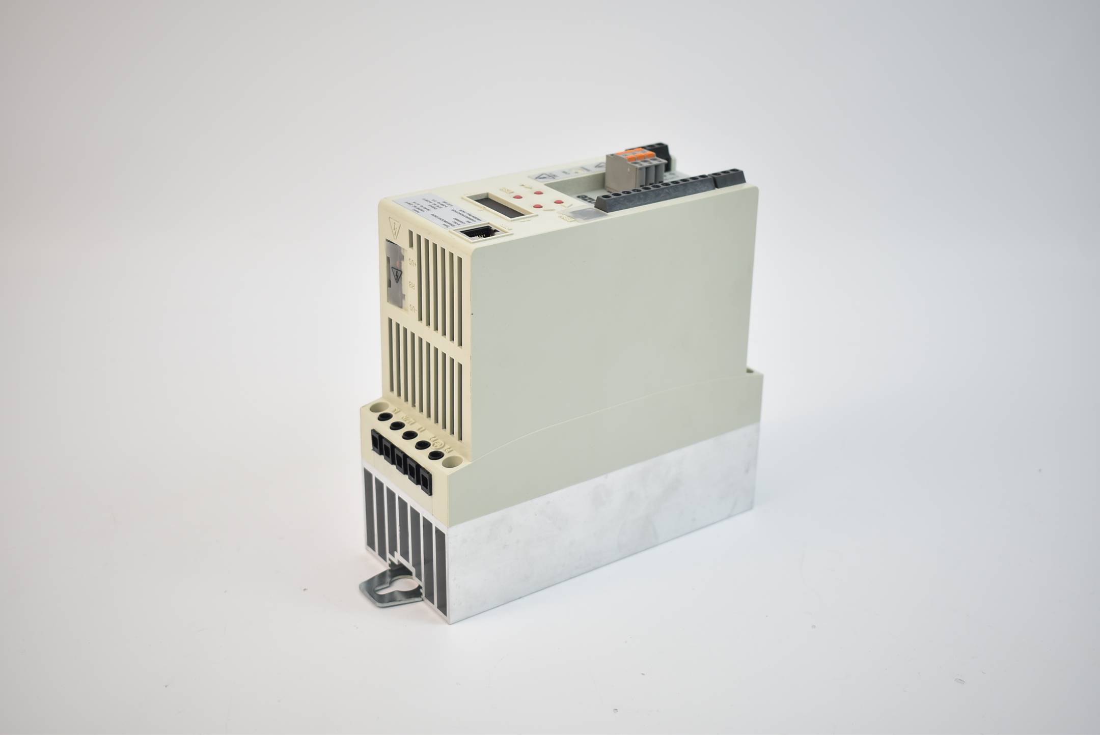 Lenze 8400 BaseLine C E82AVBCE5512SX0 ( 13466002 ) E84AVBCE5512SX0XX3A34