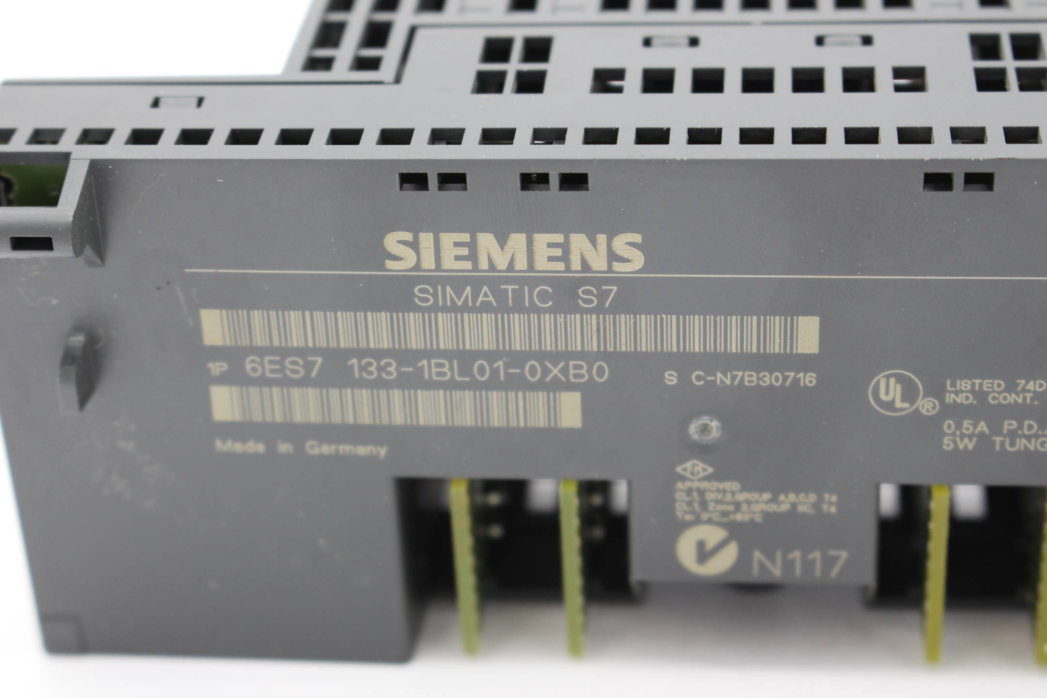 Siemens Simatic DP ET 200L 6ES7 133-1BL01-0XB0 ( 6ES7133-1BL01-0XB0 ) E1
