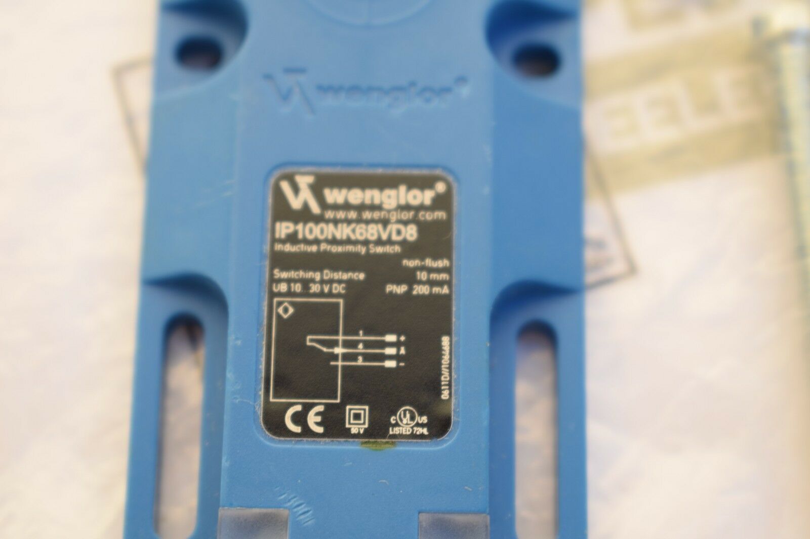 Wenglor Induktiver Sensor IP100NK68VD8 