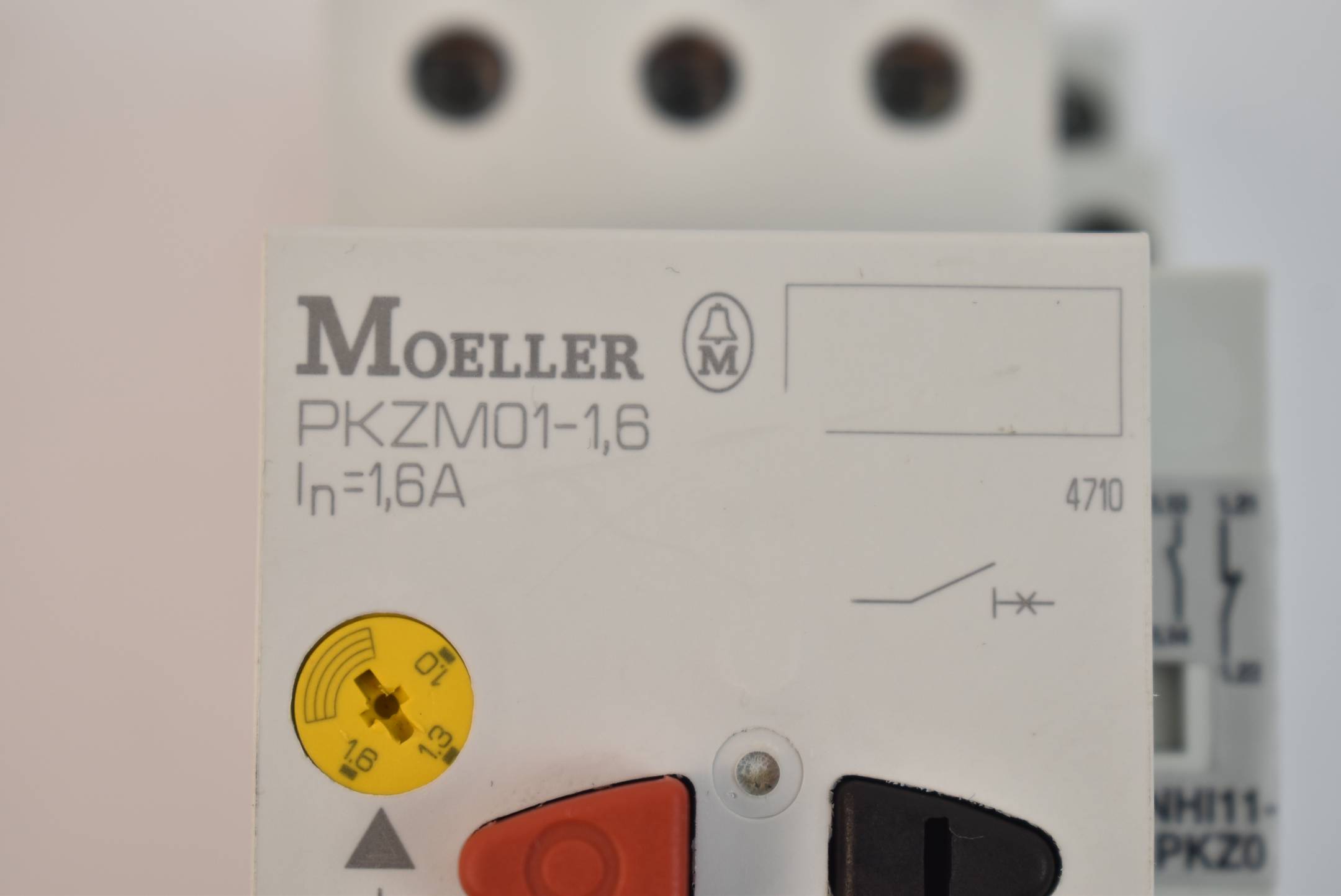 Moeller Motorschutzschalter PKZM01-1,6 + Hilfsschalter NHI11-PKZ0
