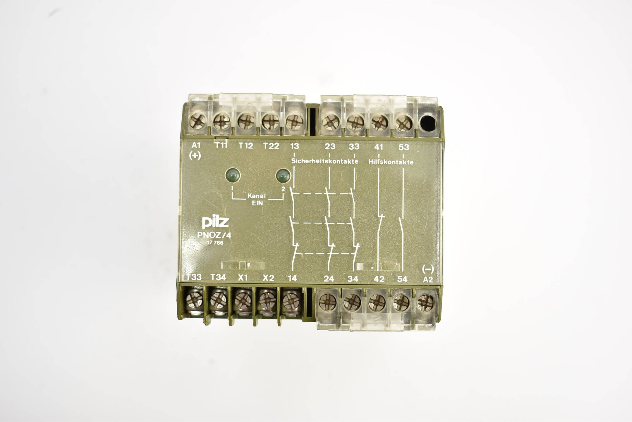 Pilz Relais PNOZ /4 24VDC 3S / 1S1Ö 8W ( 474995 )