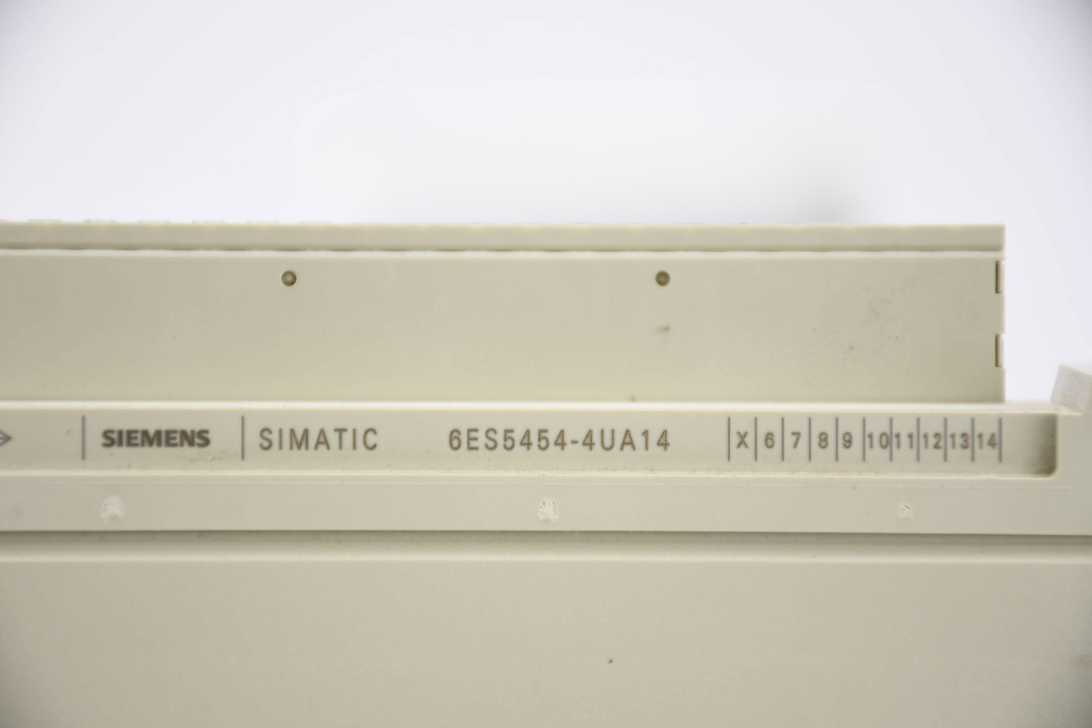 Siemens simatic S5 Digitaloutput 454-3 6ES5454-4UA14 ( 6ES5 454-4UA14 ) E5 Siemens simatic S5 Digitaloutput 454-3 6ES5454-4UA14 ( 6ES5 454-4UA14 ) E5