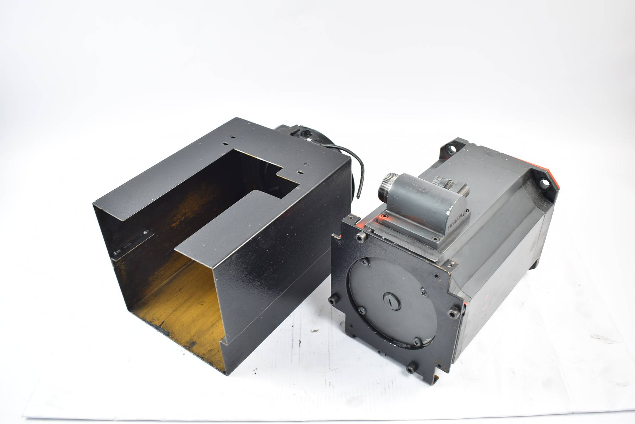 Siemens 3~ Permanent Magnet Motor 1FT3102-5AF91-9-Z ( 1FT3 102-5AF91-9-Z )