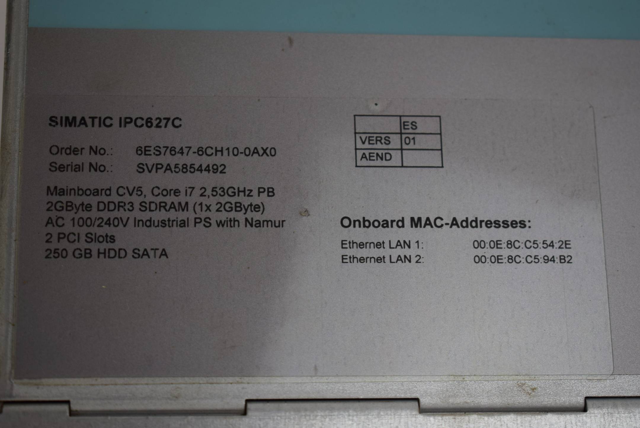 Siemens simatic BOX PC IPC627C 6ES7 647-6CH10-0AX0 ( 6ES7647-6CH10-0AX0 )