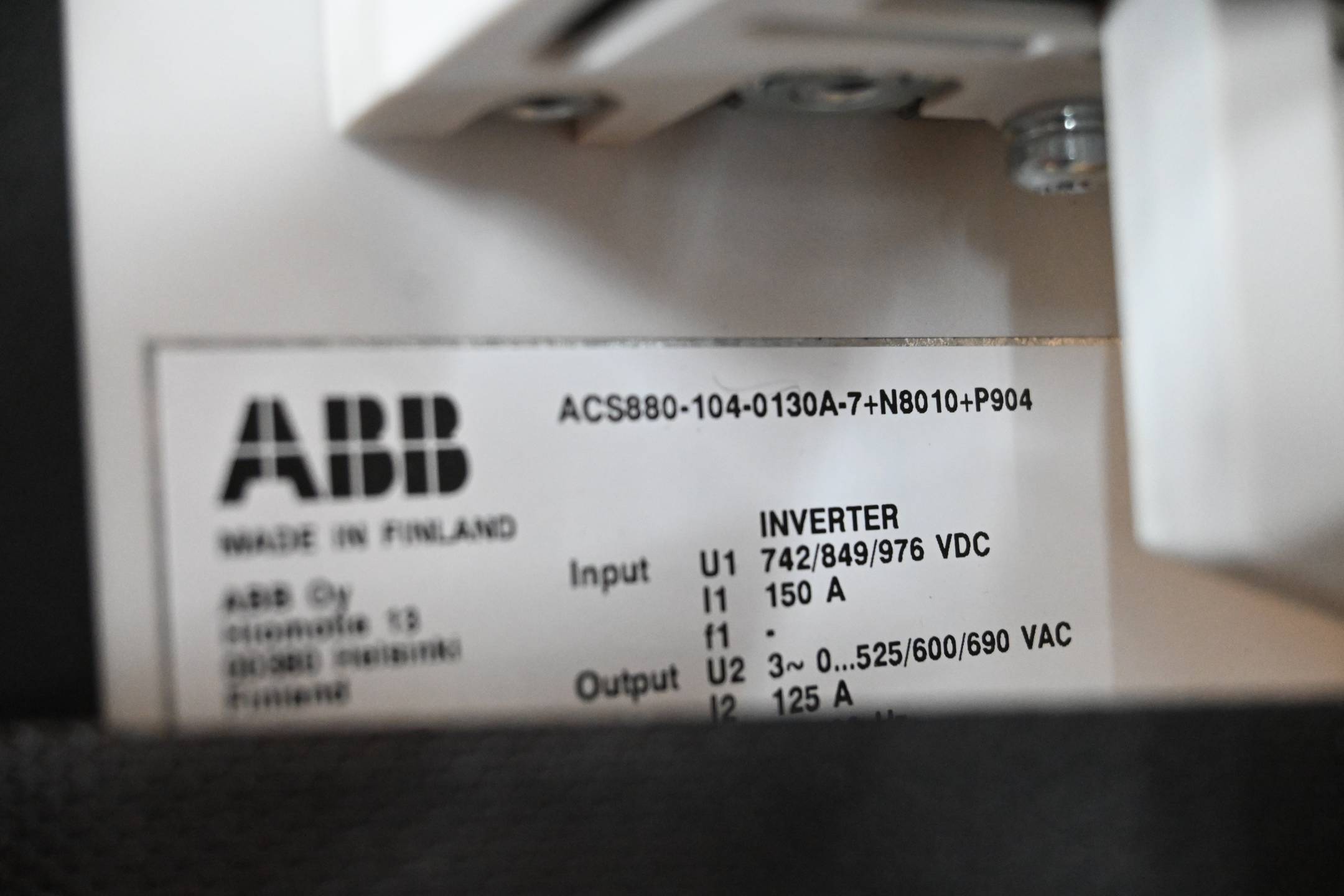 ABB Frequenzumrichter ACS880-104-0130A-7+N8010+P904