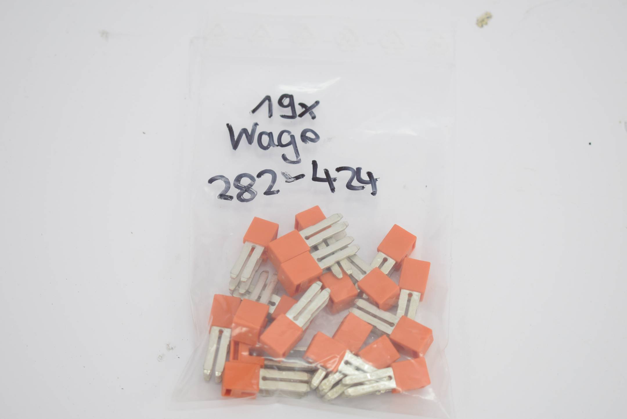 19 Stück Wago Querbruecker isoliert orange 282-424
