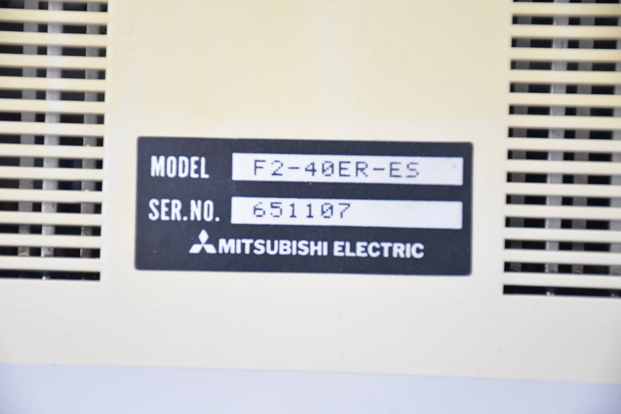 Mitsubishi electric Melsec F2-40E Relaiseinheit F2-40ER-ES