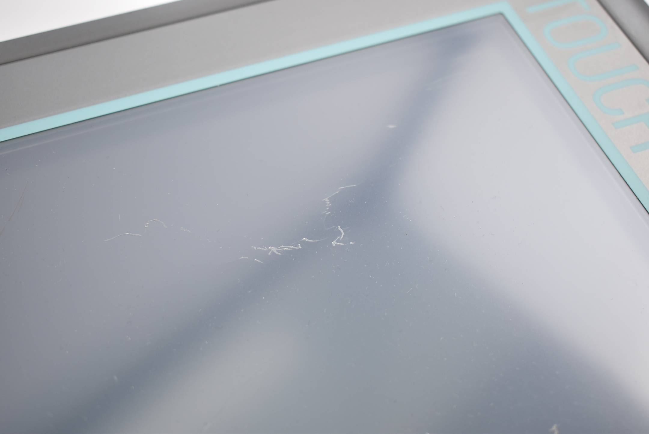 Siemens simatic Panel PC 677B 19" 6AV7 875-0BF32-1AC0 ( 6AV7875-0BF32-1AC0 ) E02