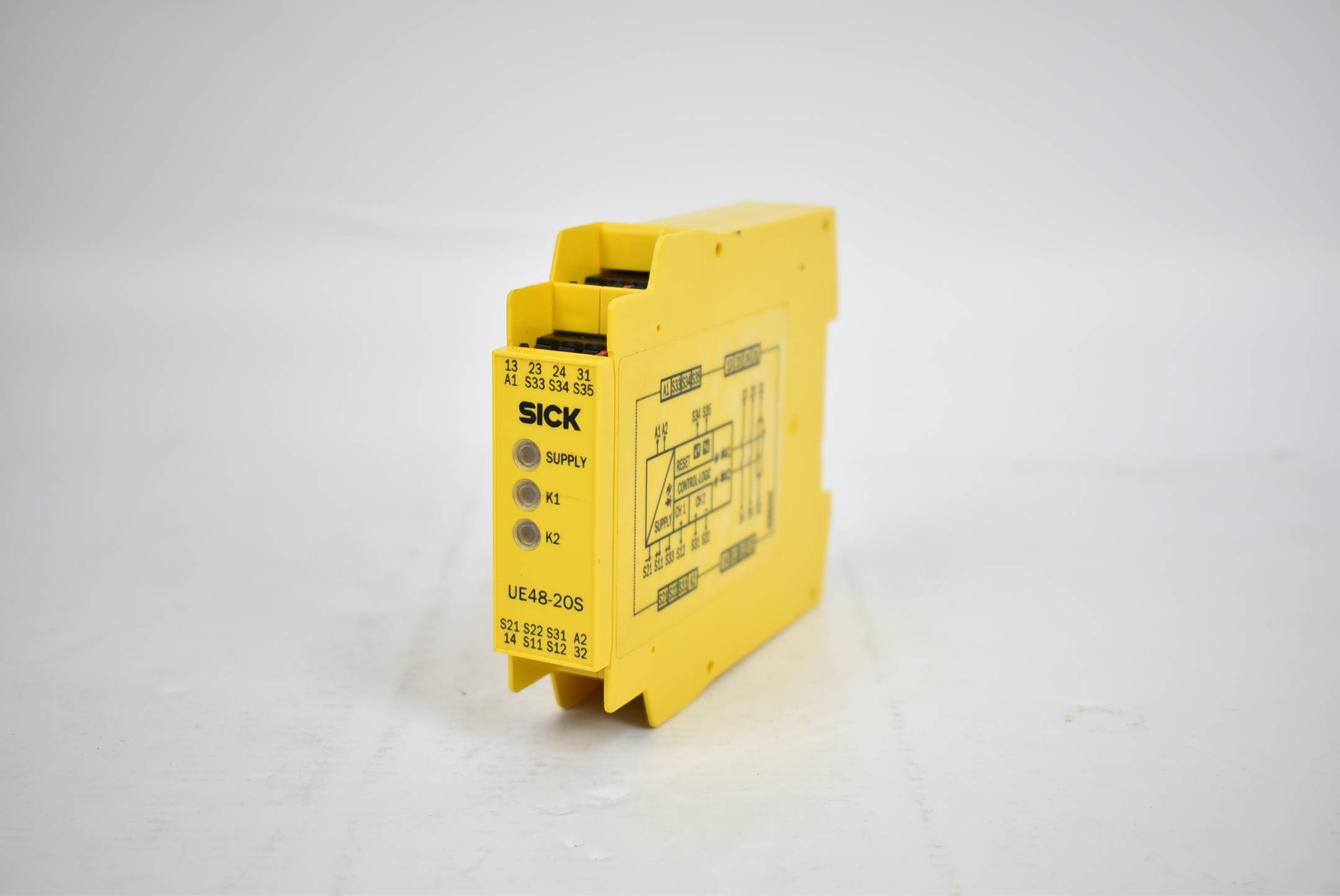 Sick Sicherheitsschaltgerät Auswereeinheit UE48-2OS3D2 ( 6024916 