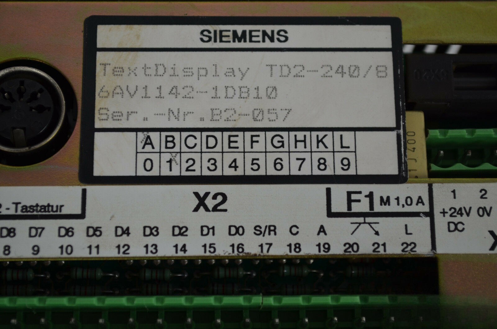 Siemens TextDisplay TD2-240/8 6AV1142-1DB10 ( 6AV1 142-1DB10 )