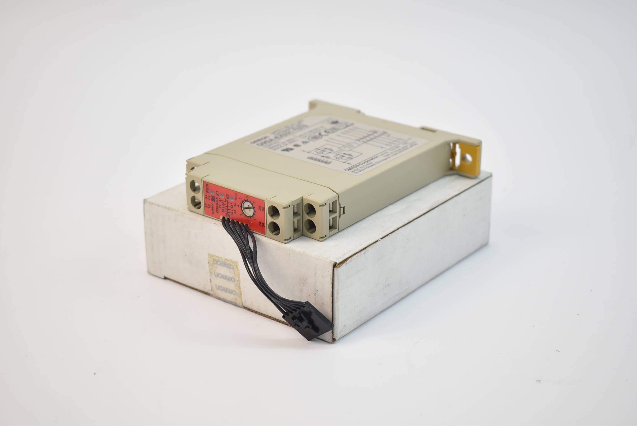 Omron Safety relay unit G9SA-EX031-T075