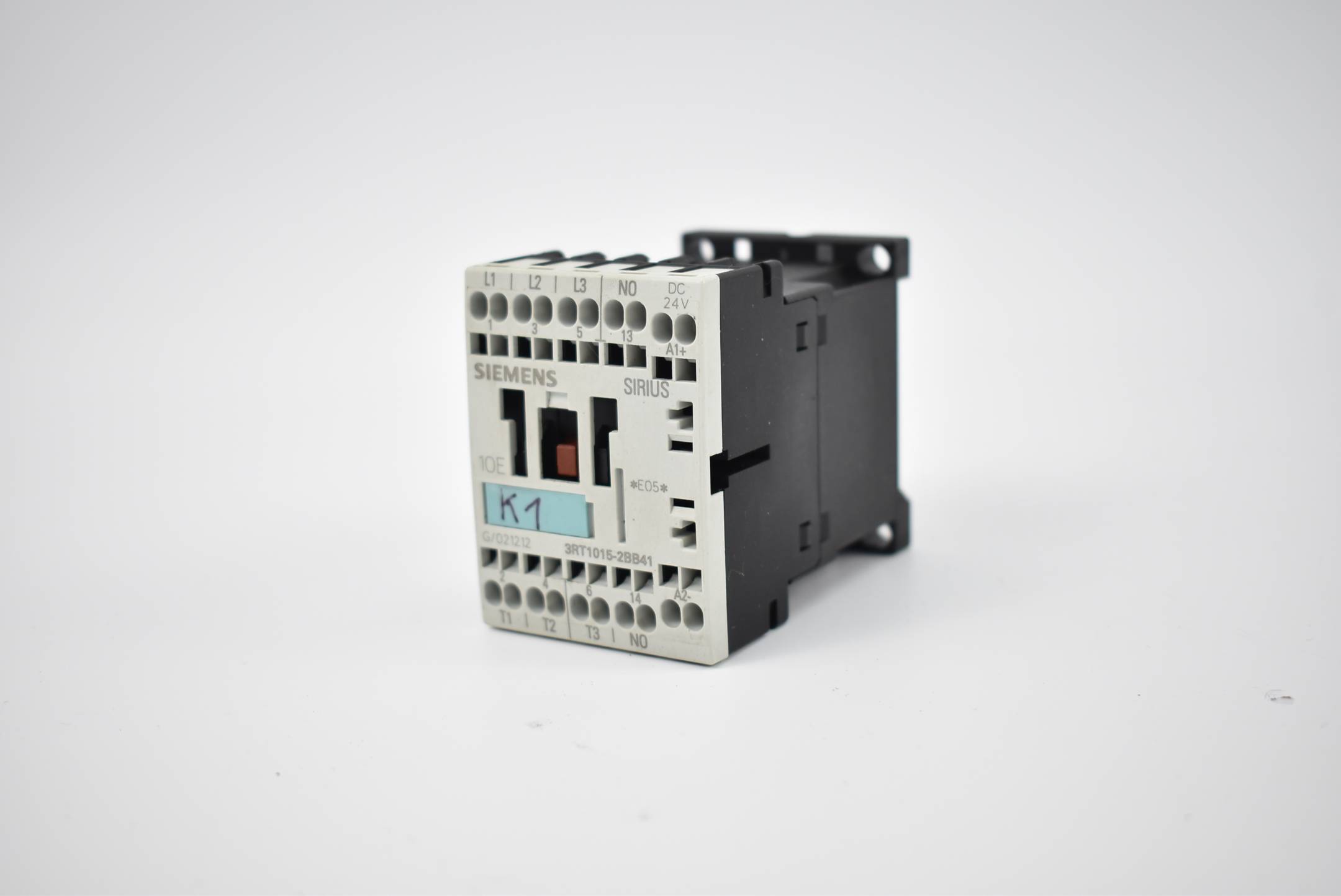 Siemens Sirius Leistungsschütz 3RT1015-2BB41 ( 3RT1 015-2BB41 )