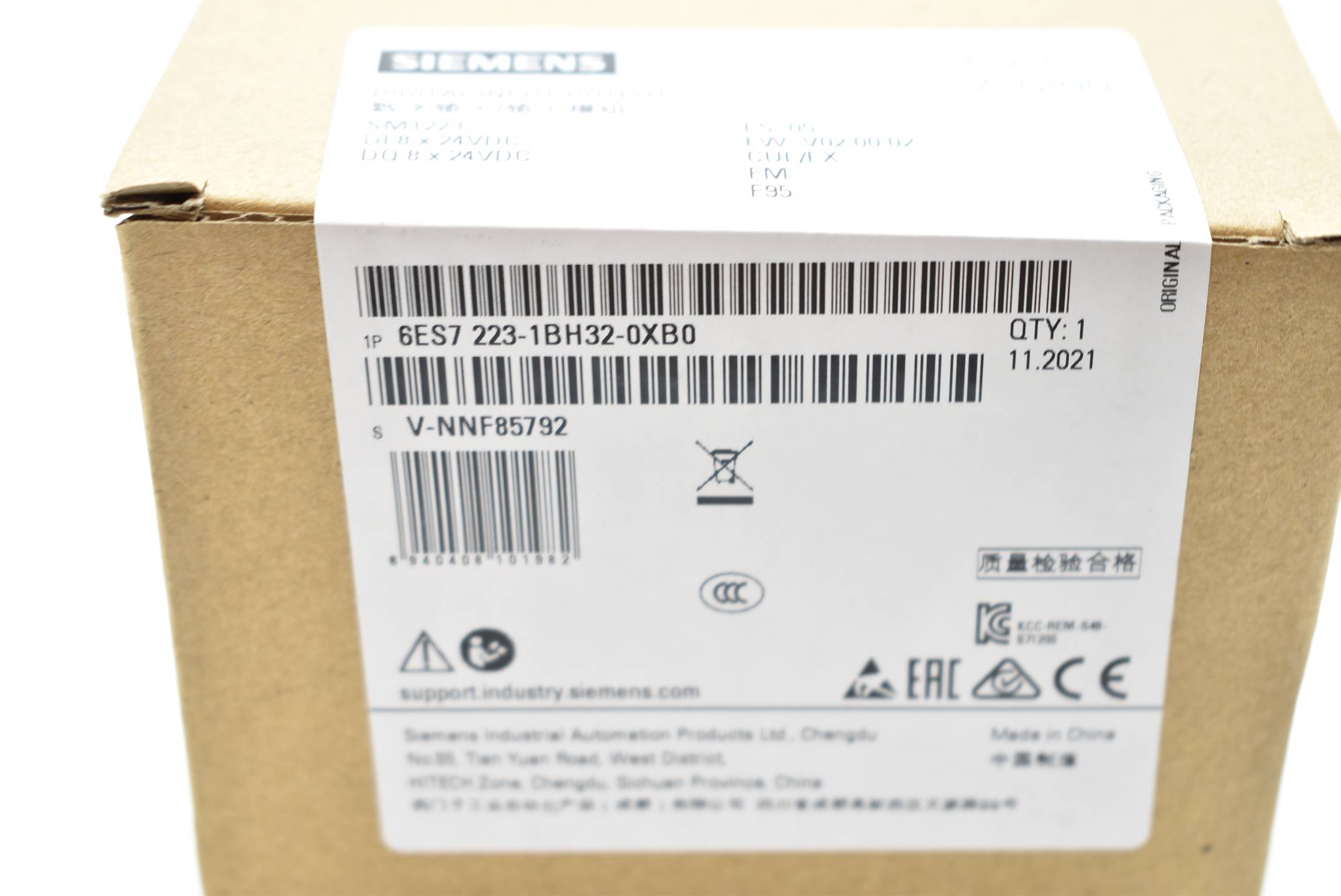 Siemens simatic S7-1500 6ES7 223-1BH32-0XB0 ( 6ES7223-1BH32-0XB0 ) FS:5