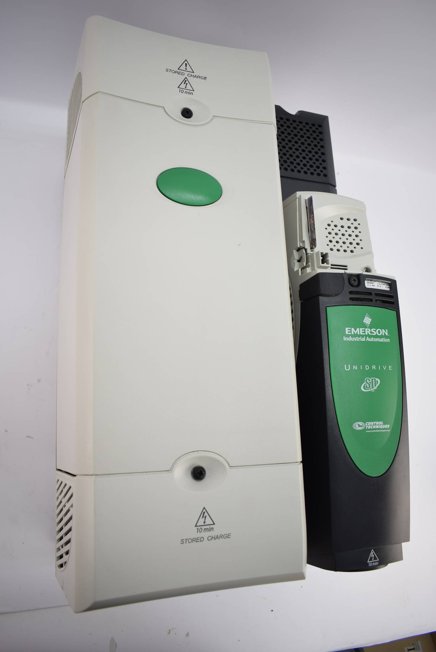 Emerson Control Techniques Unidrive SP4401 30/37kW Emerson Control Techniques Unidrive SP4401 30/37kW