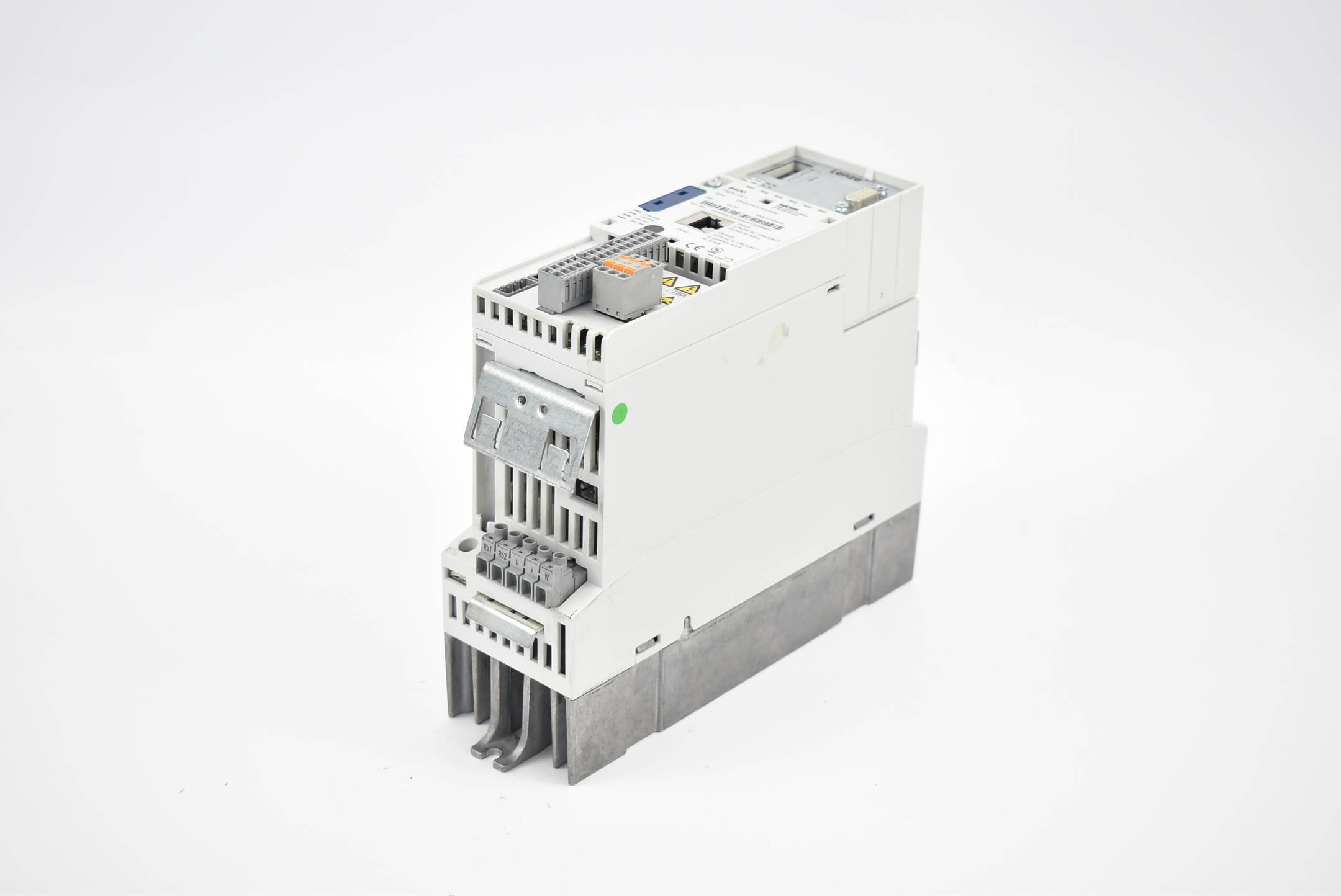 Lenze Frequenzumrichter 8400 HighLine C E84AVHCE7512SX0 ( 0,75kW )