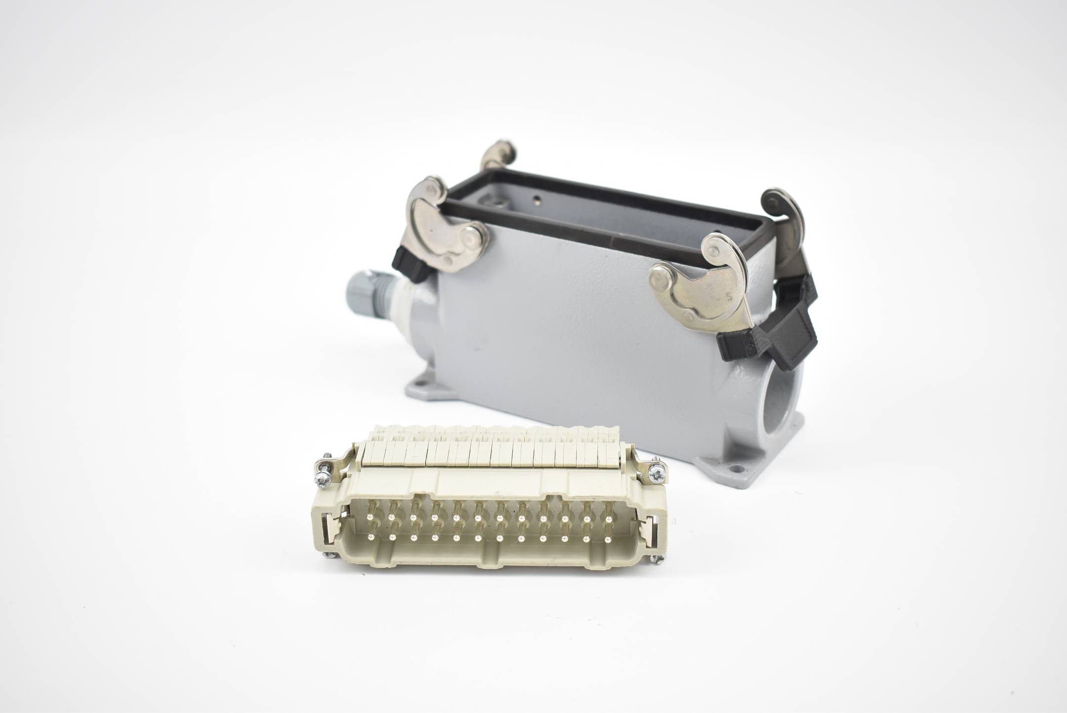 Ilme Steckergehäuse WSS7582/L + Harting Leistungssteckverbinder Han 24 ESS-M