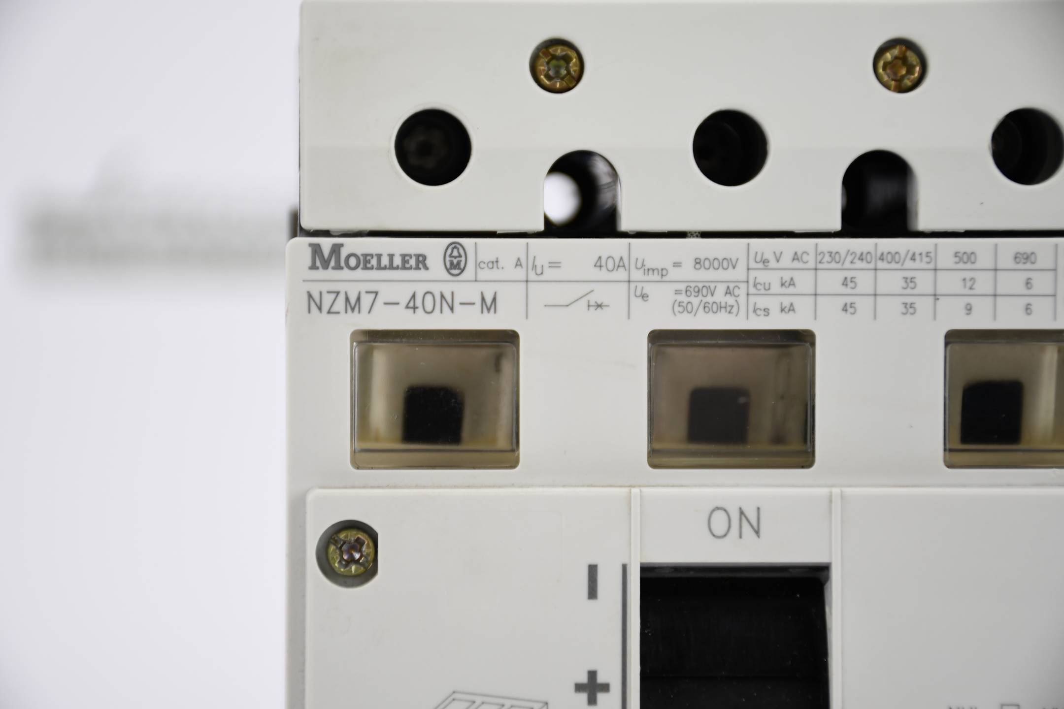 Klöckner Moeller Eaton gekapselter Leistungsschalter NZM7-40N-M ( NZM7-40-N )