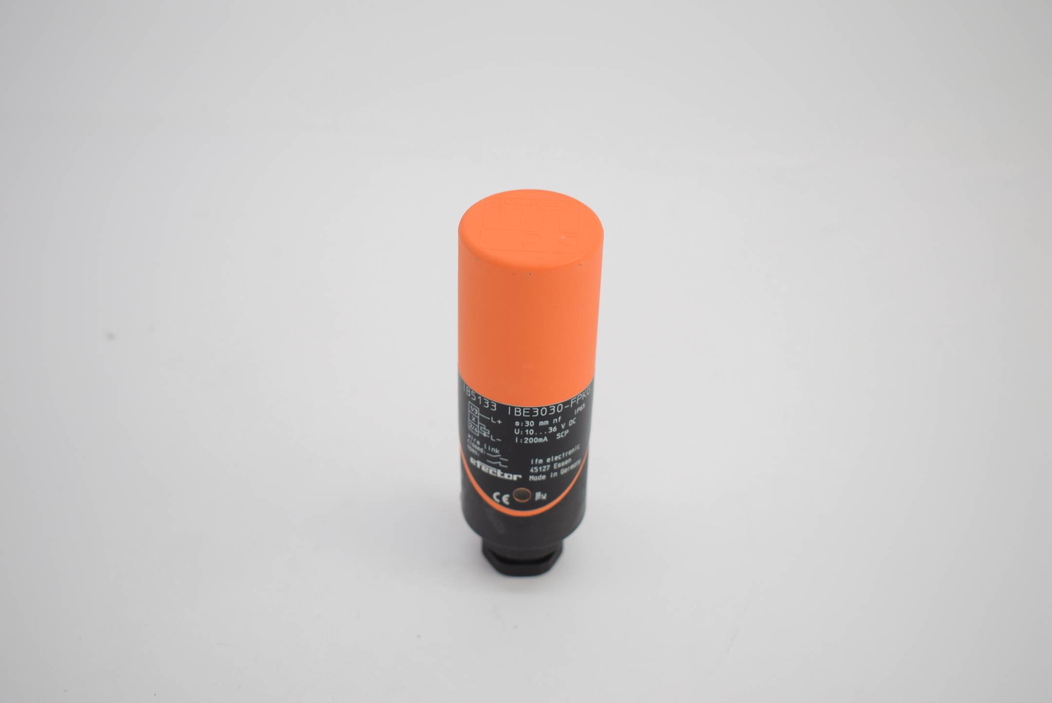 IFM Induktiver Sensor IB 5133 IBE3030-FPKG