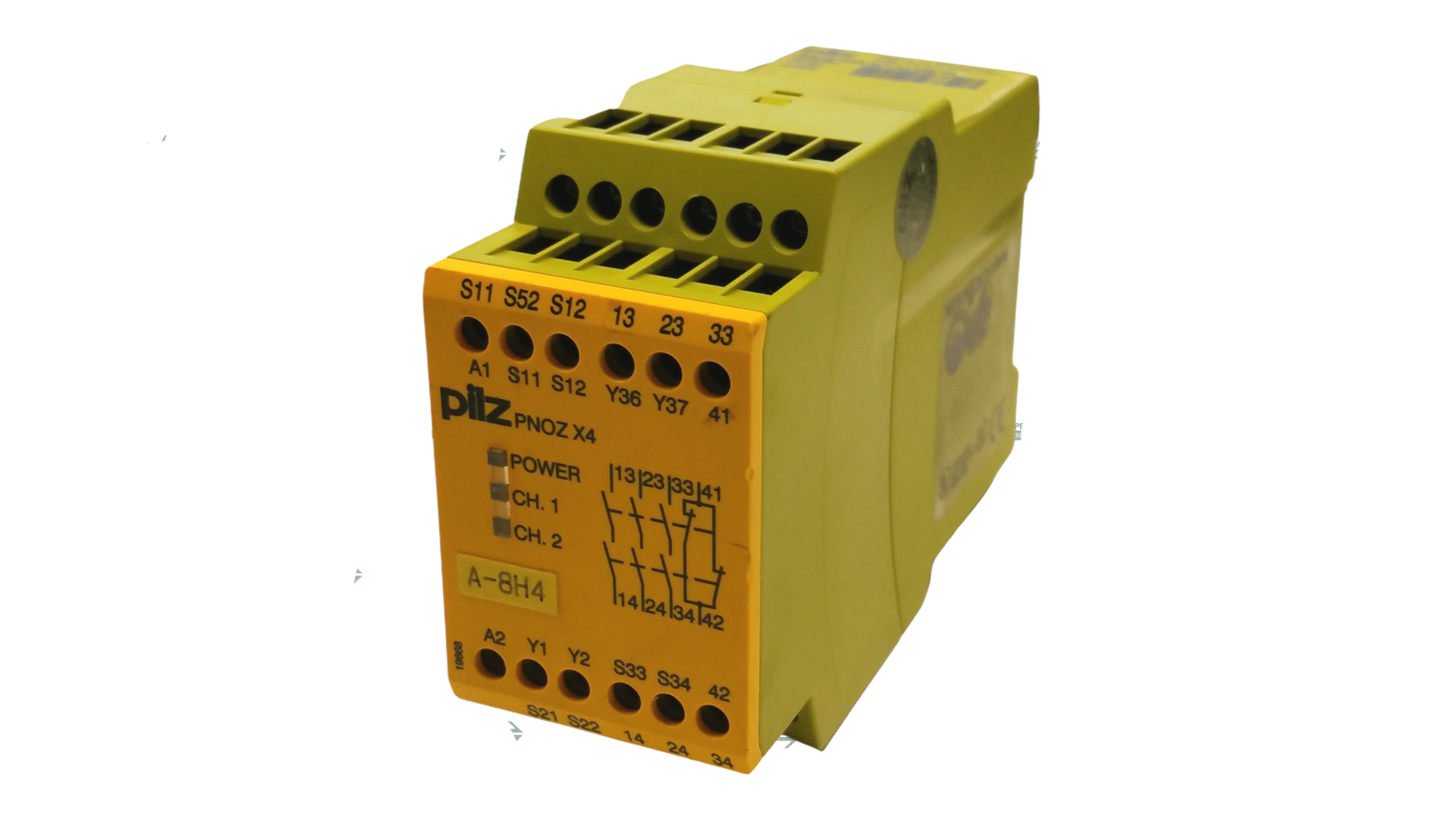 Pilz PNOZ X4 24VDC 3n/o 1n/c white box ( 774732 ) Pilz PNOZ X4 24VDC 3n/o 1n/c white box ( 774732 )