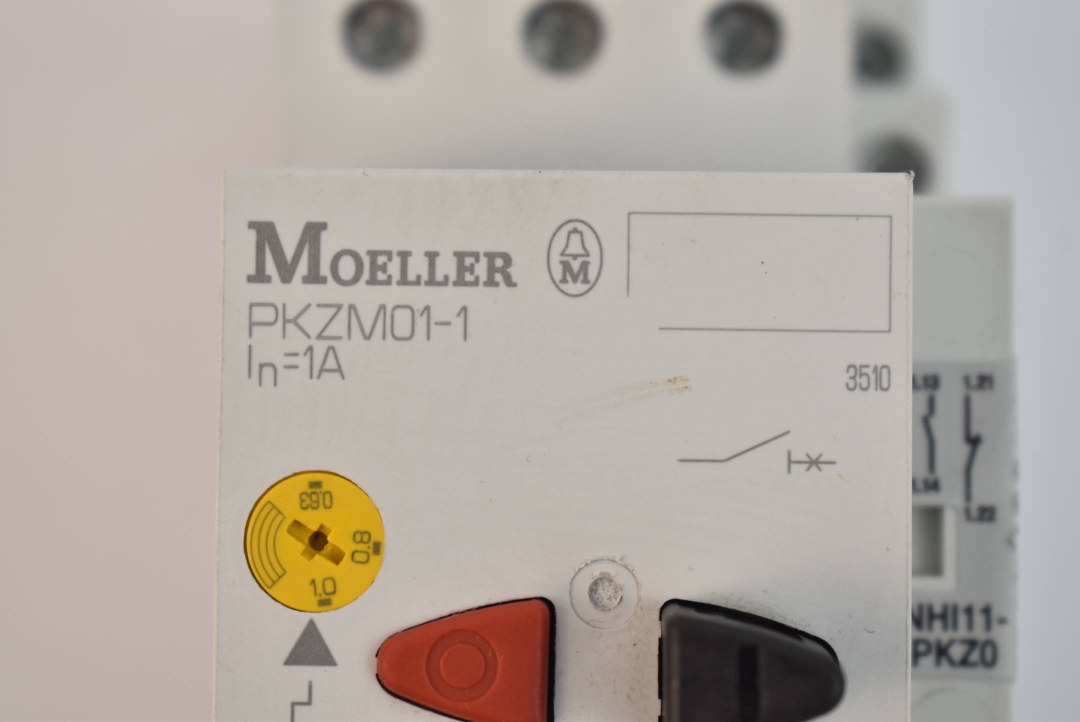 Moeller Motorschutzschalter PKZM01-1 + Hilfsschalter NHI11-PKZ0