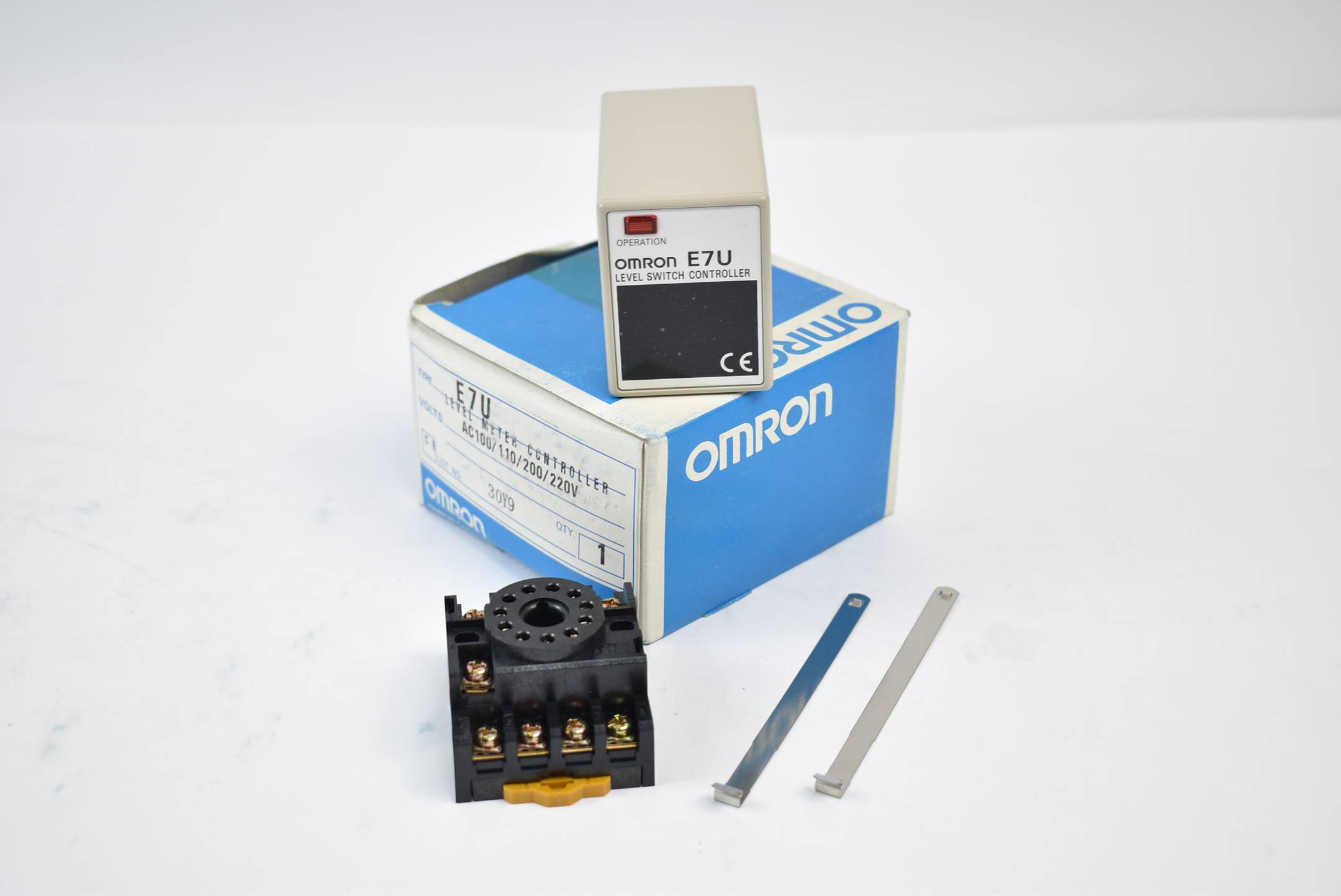 Omron Level Meter Controller Pegelmess-Controller E7U AC 100/110/200/220V