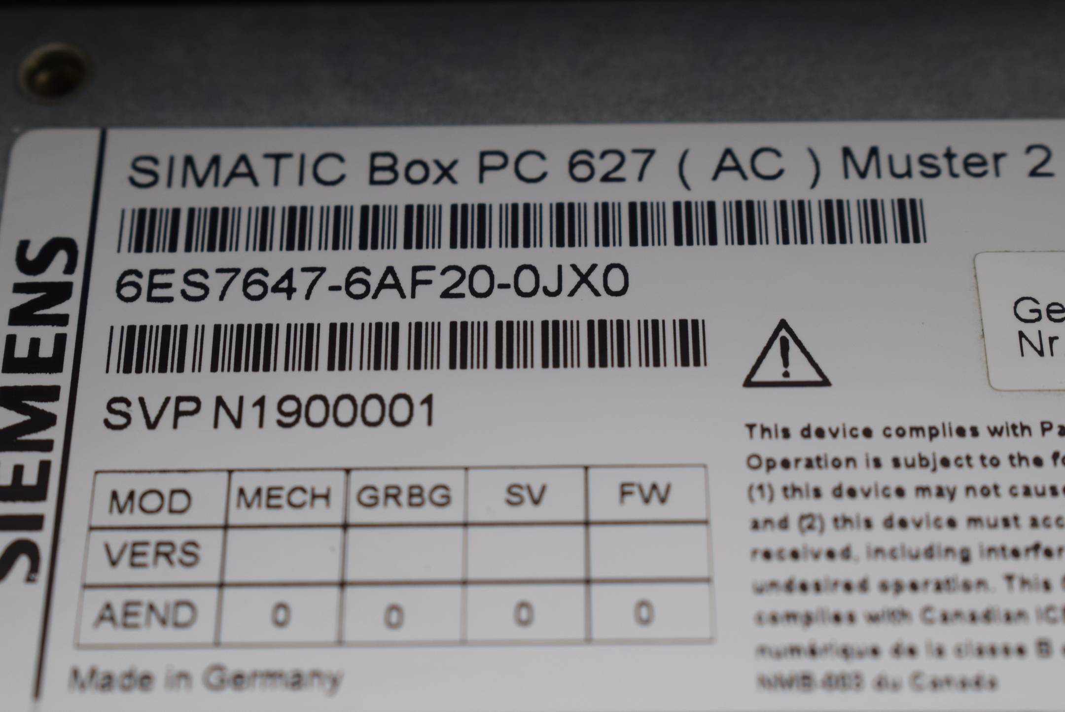 Siemens simatic Box PC 627 Panel PC 6ES7647-6AF20-0JX0 ( 6ES7 647-6AF20-0JX0 )