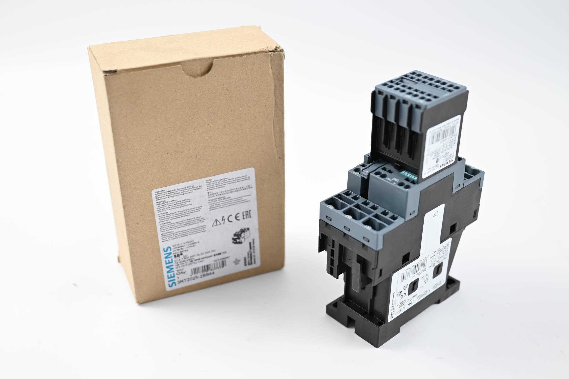 Siemens Leistungsschütz 3RT2025-2BB44 ( 3RT2 025-2BB44 ) + 3RH2911-2HA11