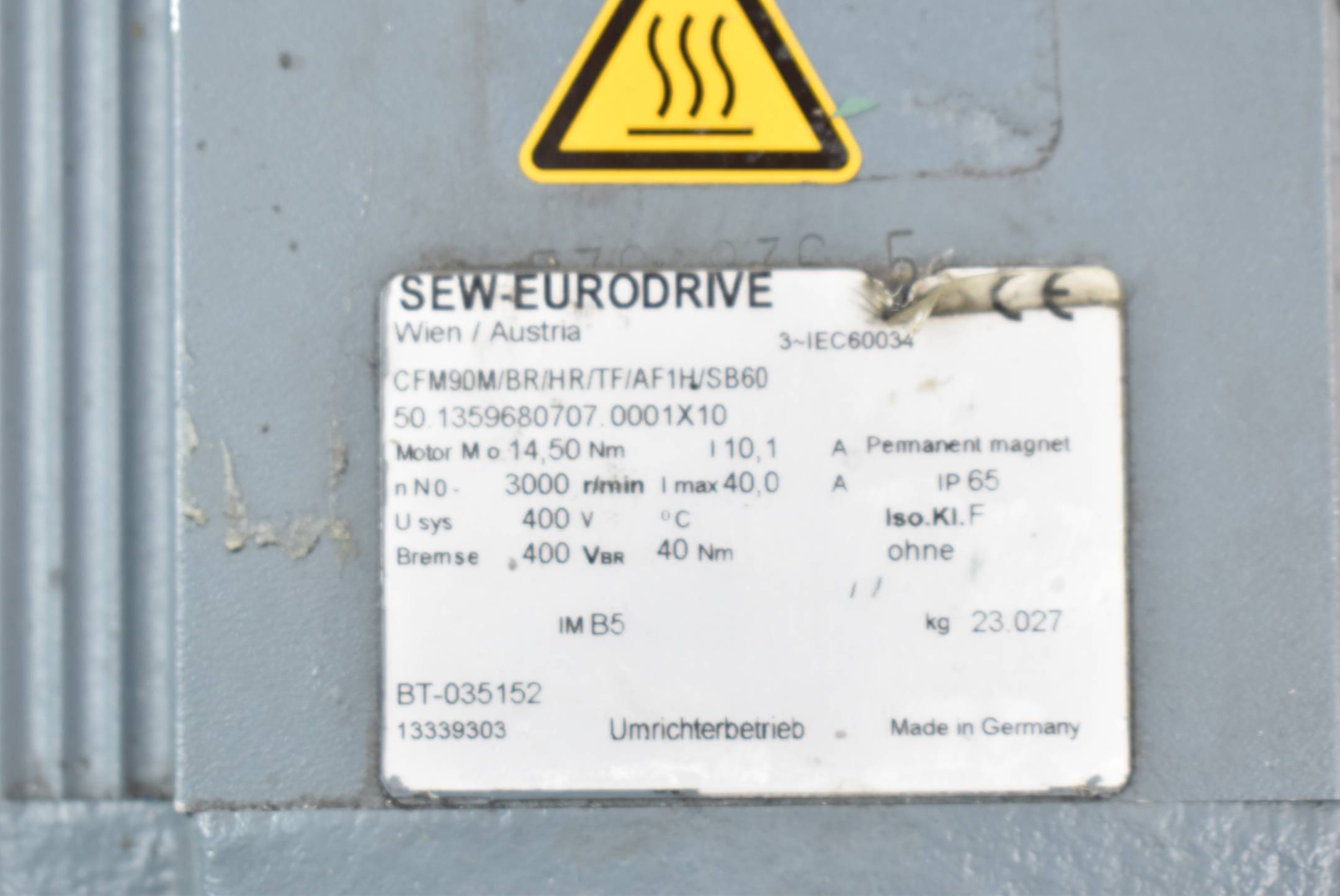 SEW Eurodrive Servomotor 14,5Nm 300r/min 400V 10,1A CFM90S/BR/HR/TF/AS1H/SB60