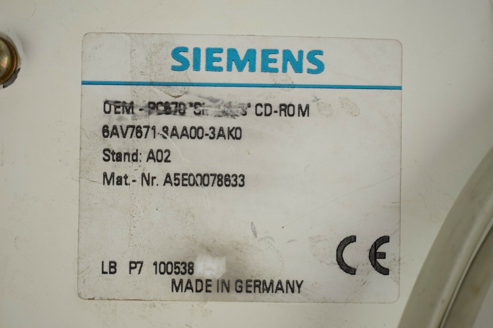 Siemens OEM-PC670 6AV7 671-8AA00-3AK0 ( 6AV7671-8AA00-3AK0 ) A02