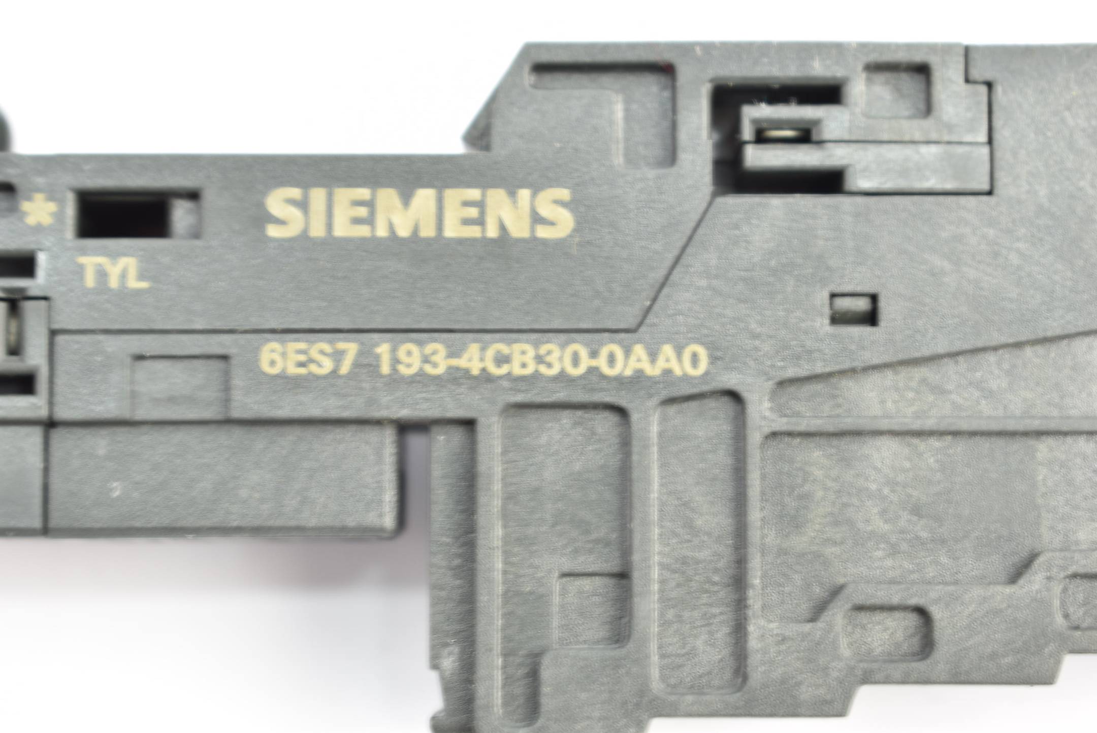 Siemens Simatic DP TM-E15C24-01 6ES7193-4CB30-0AA0 ( 6ES7 193-4CB30-0AA0 ) 