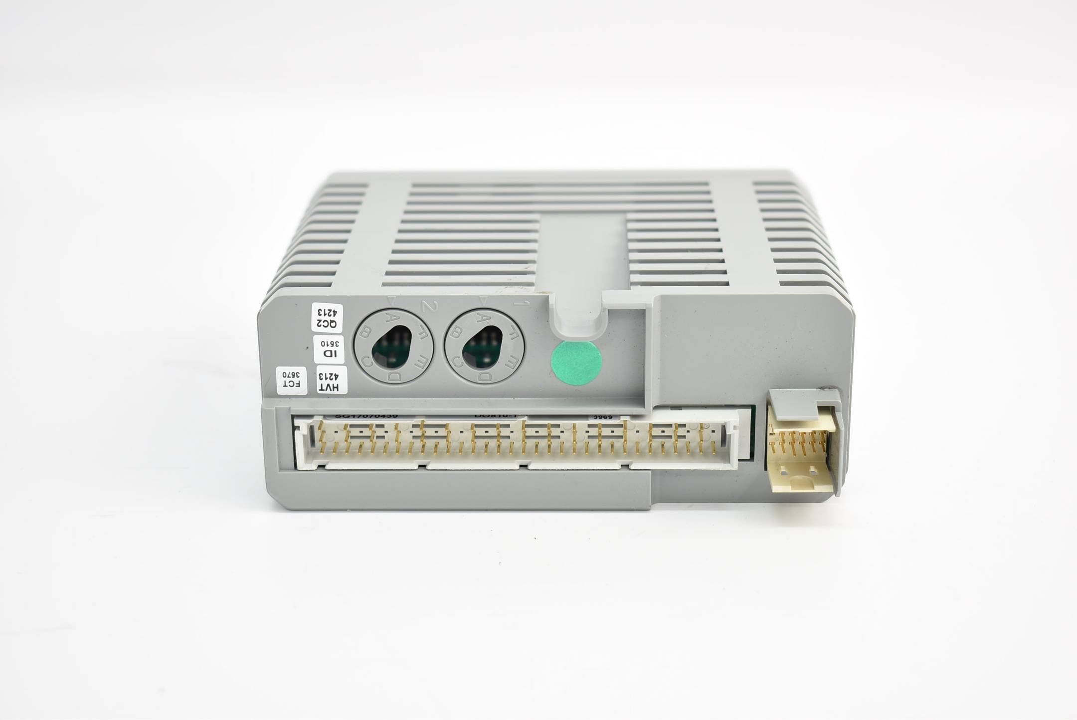 ABB Digitalausgabe 16 ch 24 V 0,5 A DO810