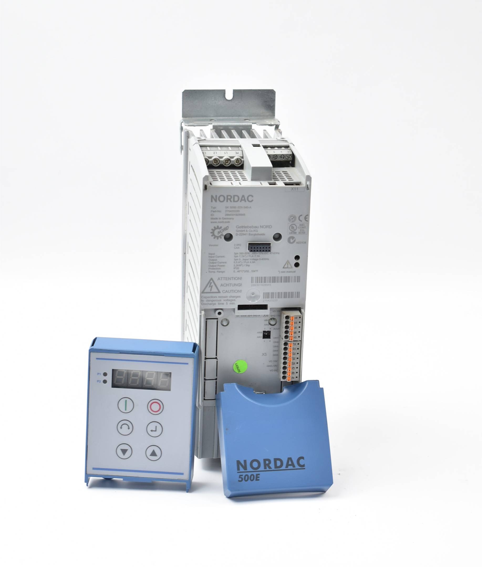 Nordac Umrichter 380+480VAC 2,2KW SK 500E-221-340-A ( 275420220 ) + SK TU3-CTR