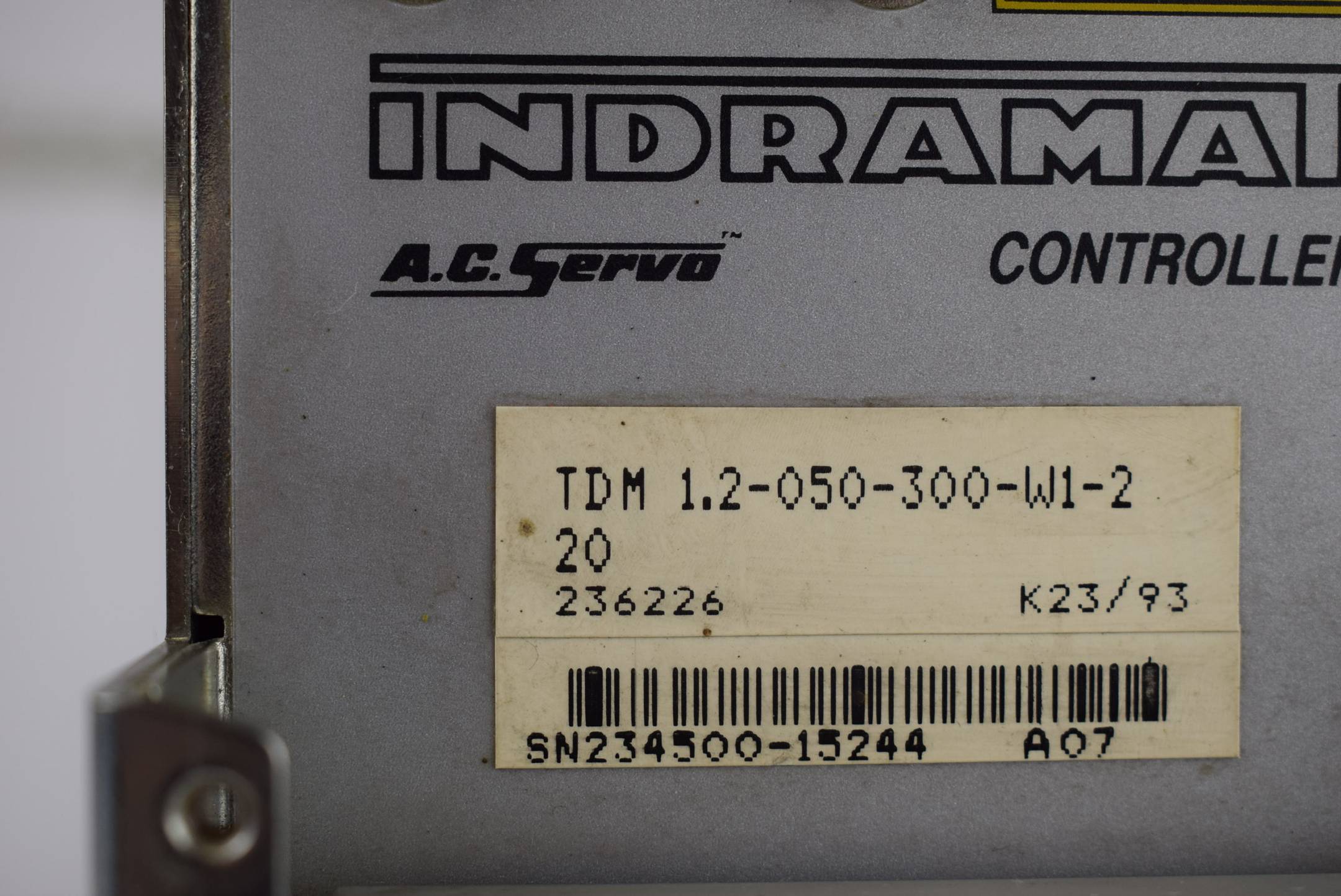 Indramat A.C. Servo Controller TDM 1.2-050-300-W1-220 + MOD01/1X1197-001