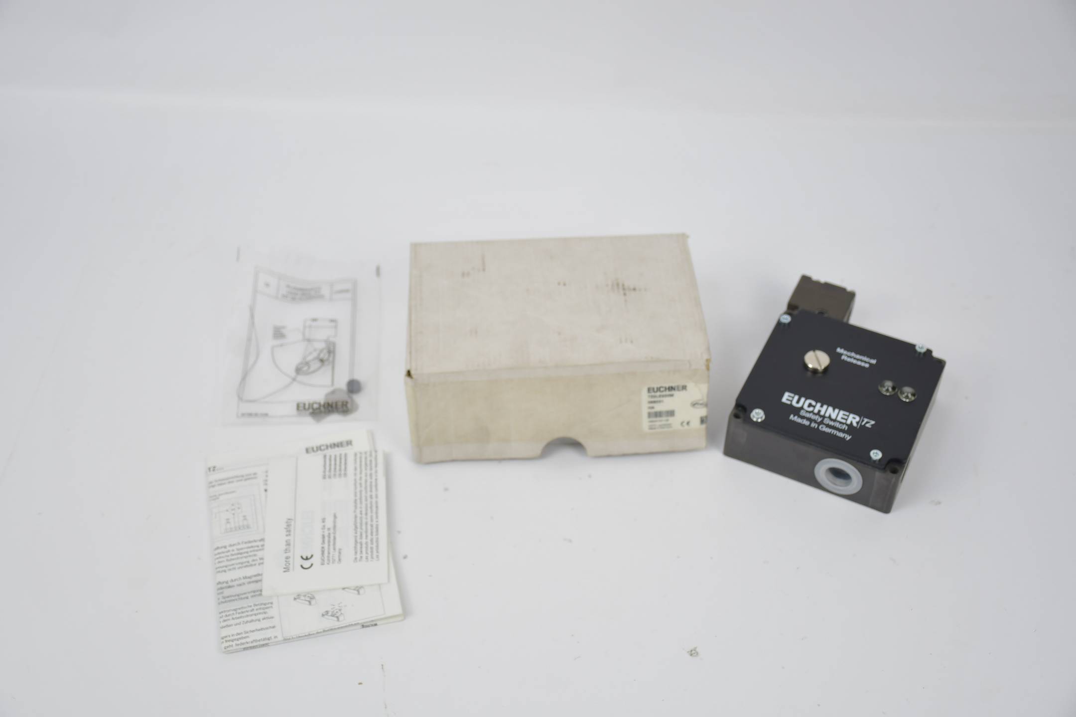 Euchner Sicherheitsschalter TZ TZ2LE220M ( 088031 )