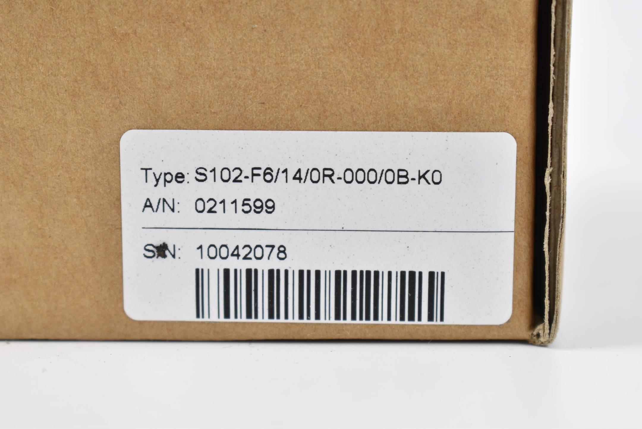 Siebert Panel Mount Display S102-F6/14/0R-000/0B-K0 ( 0211599 )