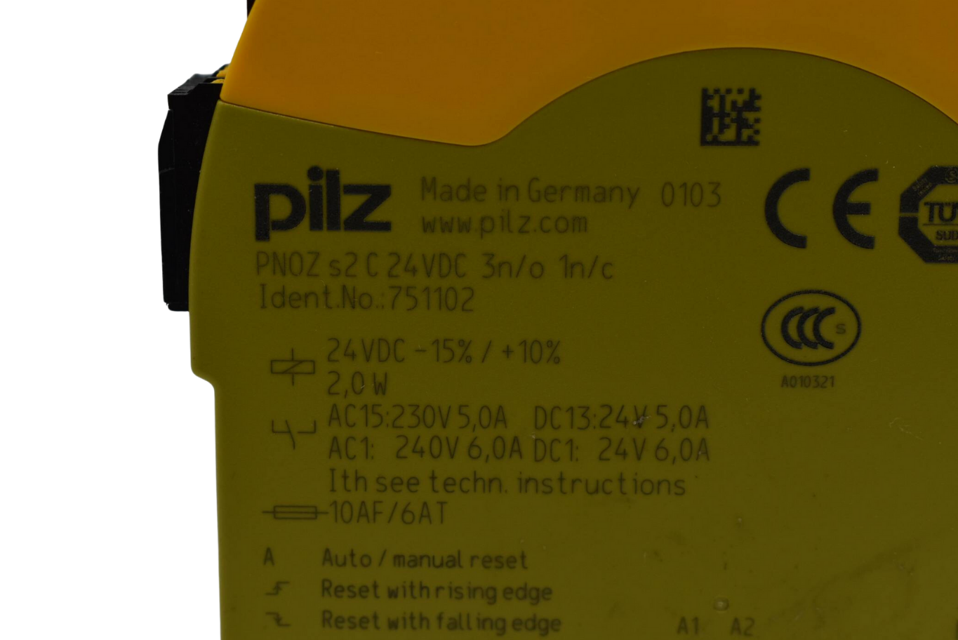 Pilz Sicherheitsschaltgerät PNOZ s2 C 24VDC 3 n/o 1 n/c ( 751102 )