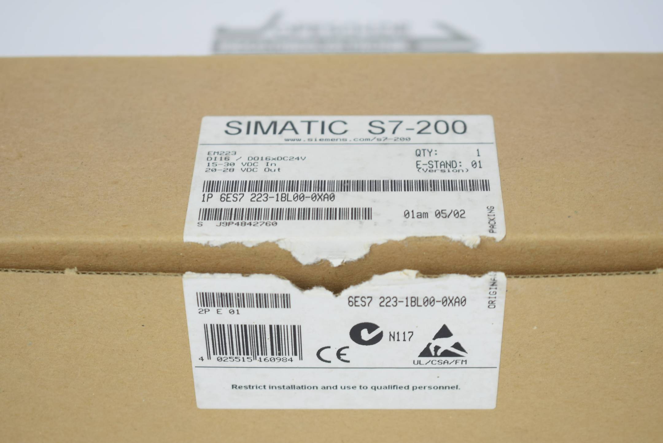 Siemens simatic S7-200 EM 223 6ES7 223-1BL00-0XA0 ( 6ES7223-1BL00-0XA0 ) E1