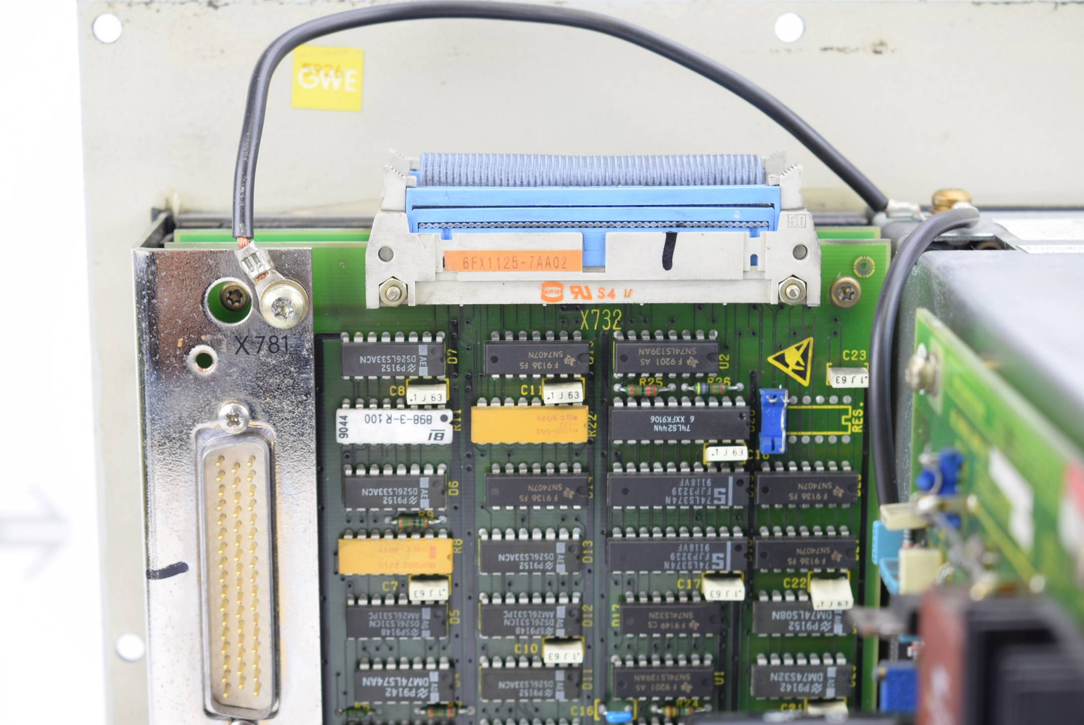 Siemens Sinumerik 3T/TT 4B/4C Bedientafel mit 9" Monitor 6FC3888-5MB inkl.  6FX1125-7AA02