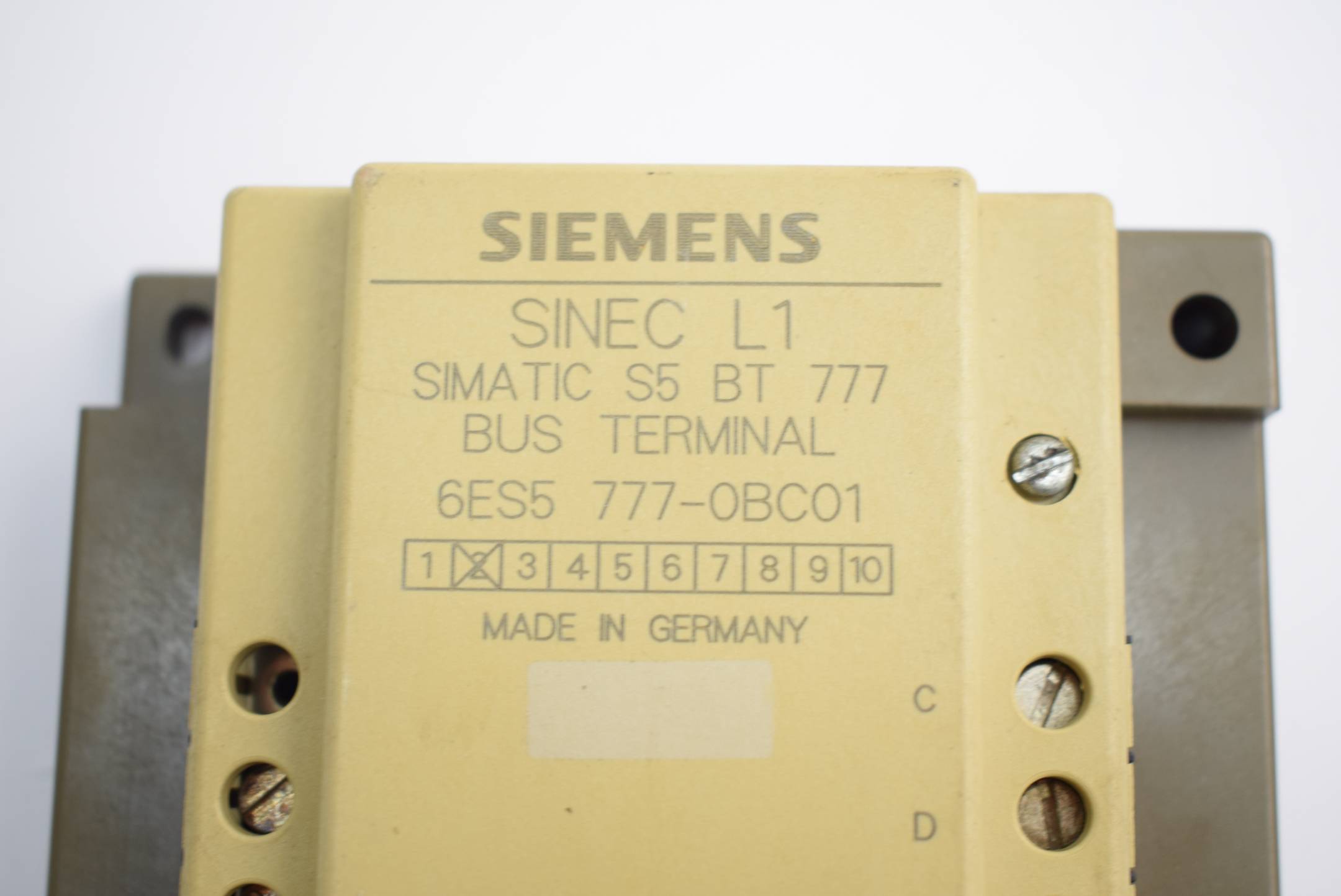 Siemens sinec L1 simatic S5 BT777 6ES5777-0BC01 ( 6ES5 777-0BC01 ) E2