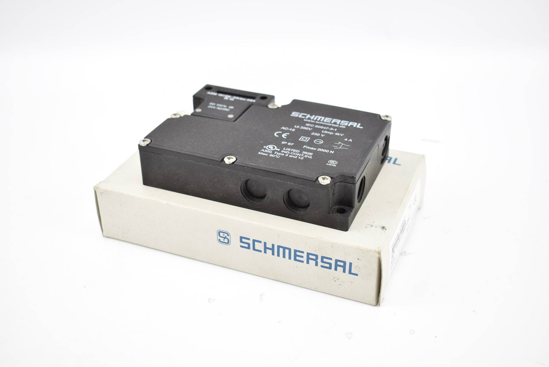 Schmersal M16 Sicherheitszuhaltung AZM 161SK-33RKA-024 ( 1143707 )