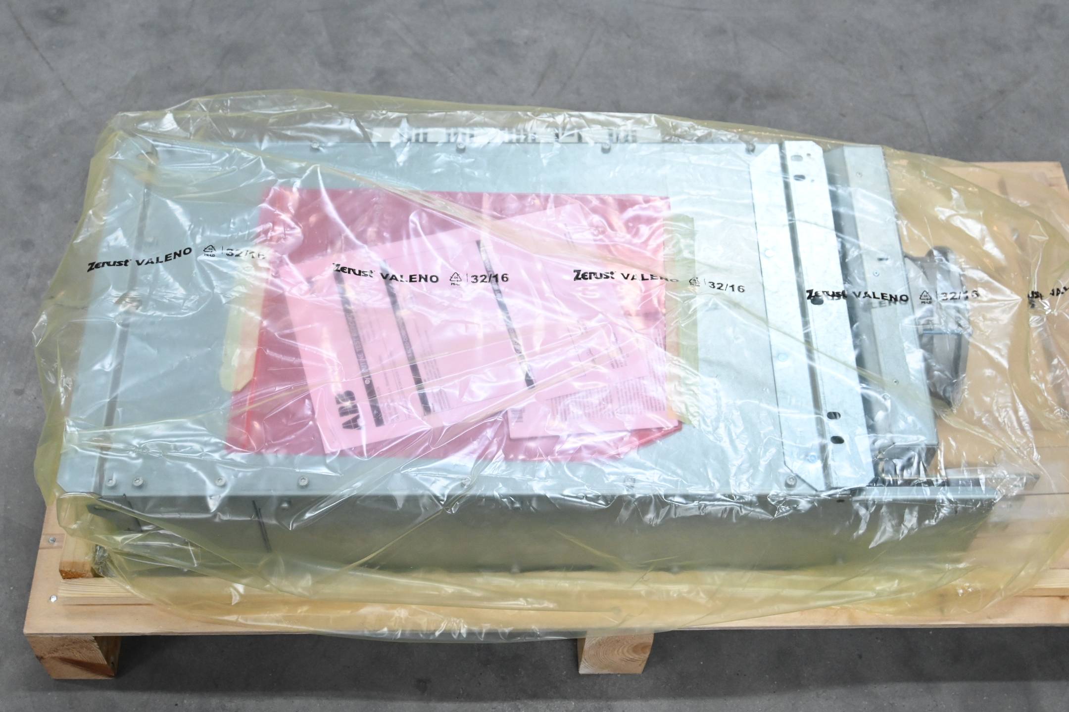ABB Frequenzumrichter ACS880-104-0130A-7+N8010+P904